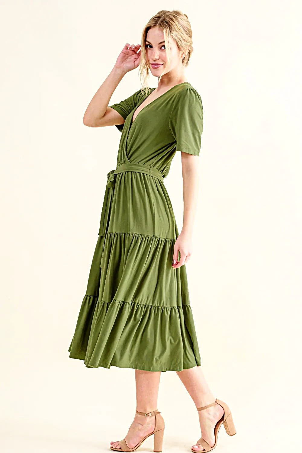 And The Why Soft Short Sleeve Tiered Midi Dress -