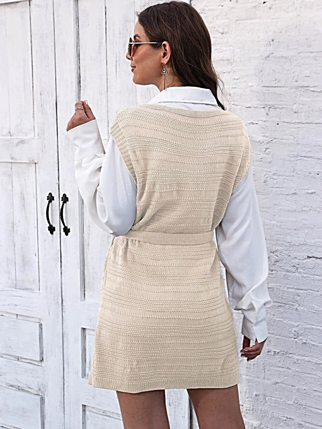Luxury Tie Front Sweater Dress With V-Neck, Sleeveless Design, And Elegant Slit -
