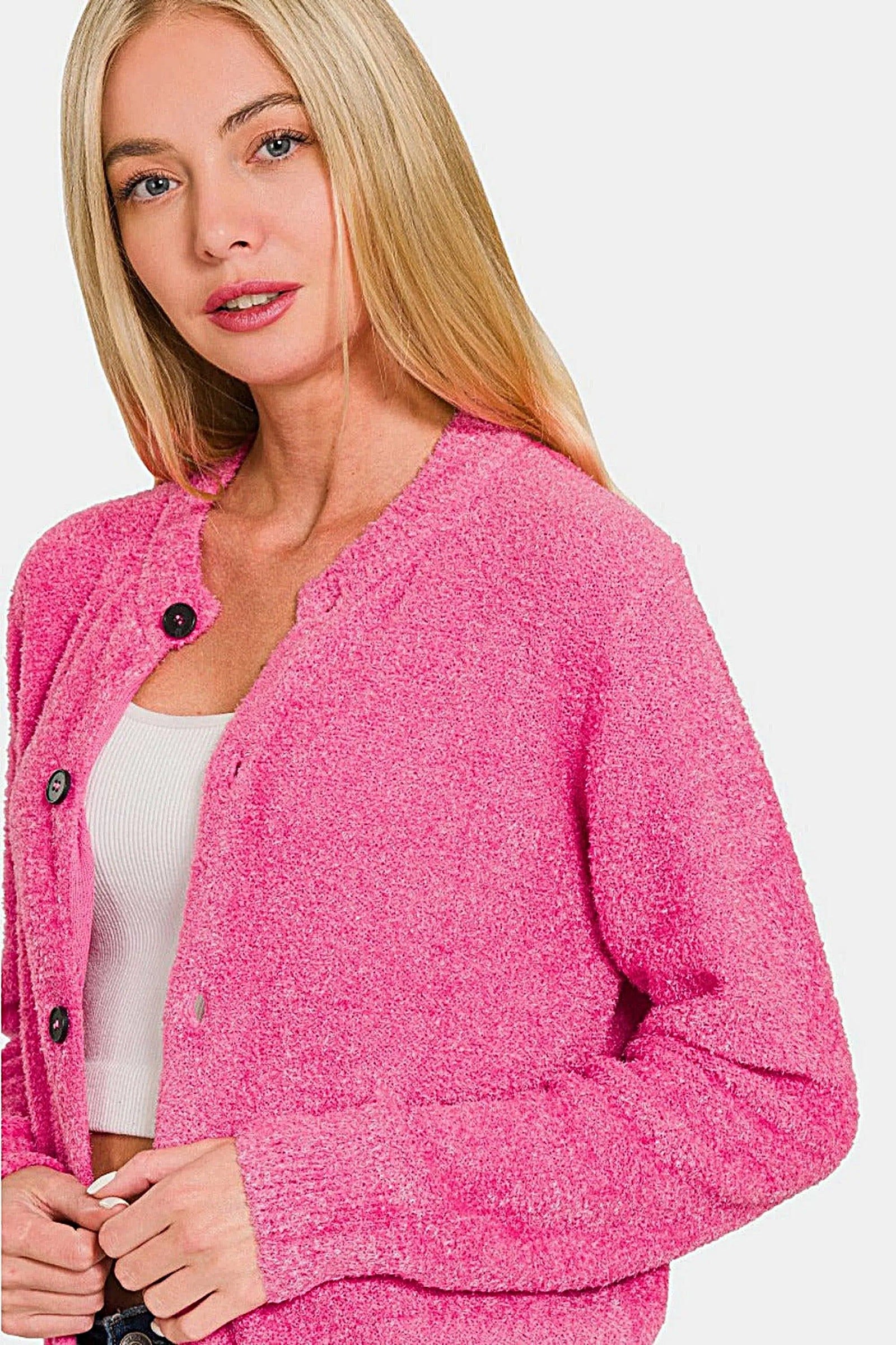 Elegant 3/4 Sleeve Button Down Cardigan - Timeless Knitted Sweater for All Occasions -