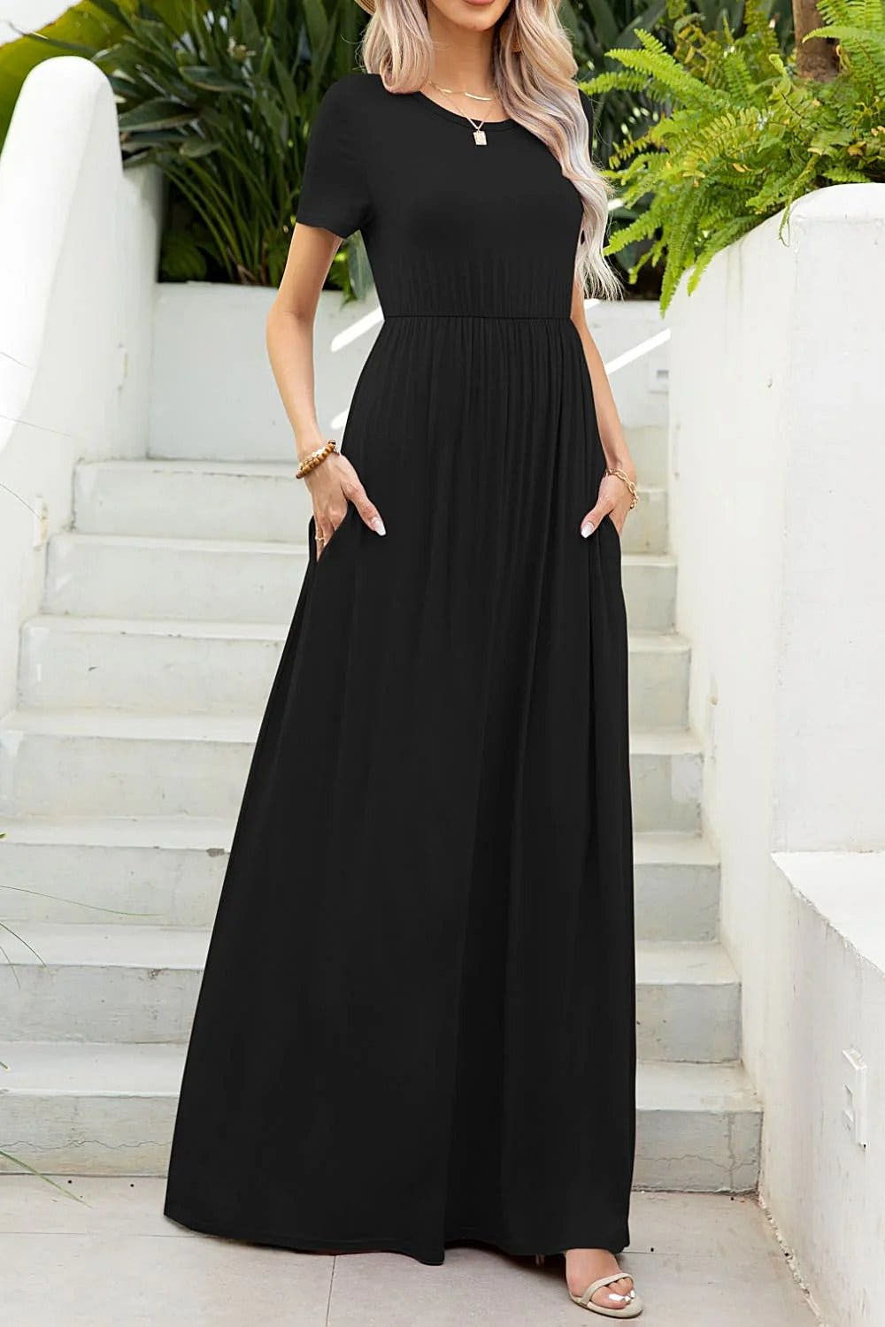 Luxury Round Neck Maxi Dress with Pockets, Highly Stretchy Casual Dress in Solid Colors Trendsi