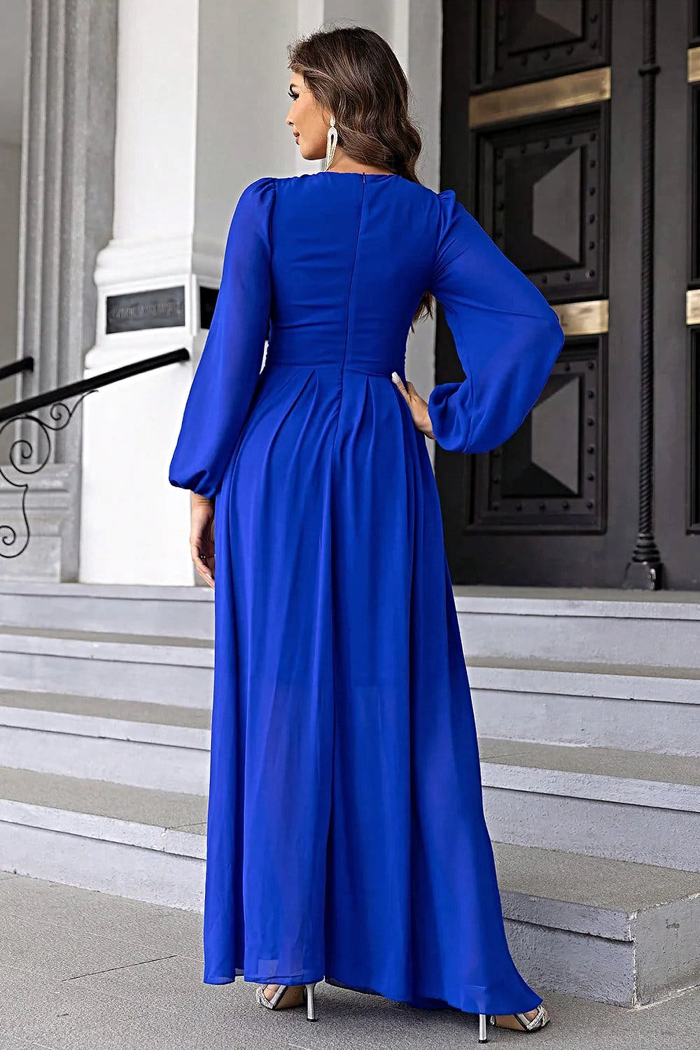 Chic Twist Front Cutout Long Sleeve Women's Fashion Dress in 100% Polyester Trendsi
