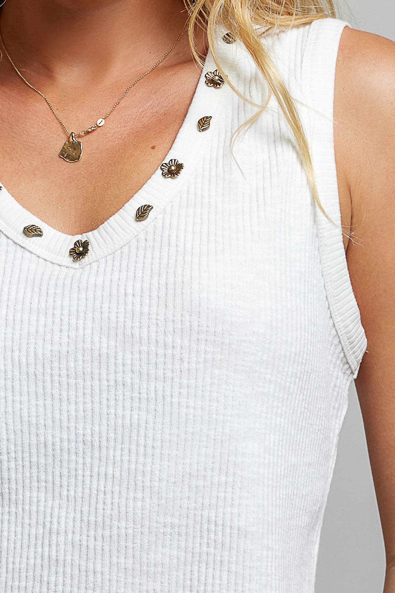 POL Ribbed V-Neck Tank with Stud Point -