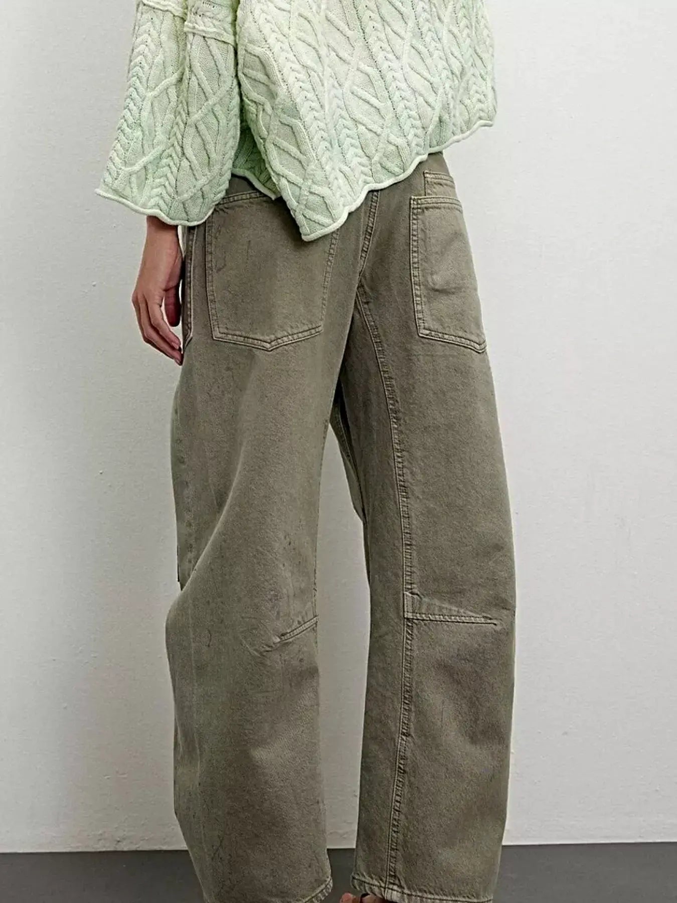 Washed Relaxed Fit Jeans -