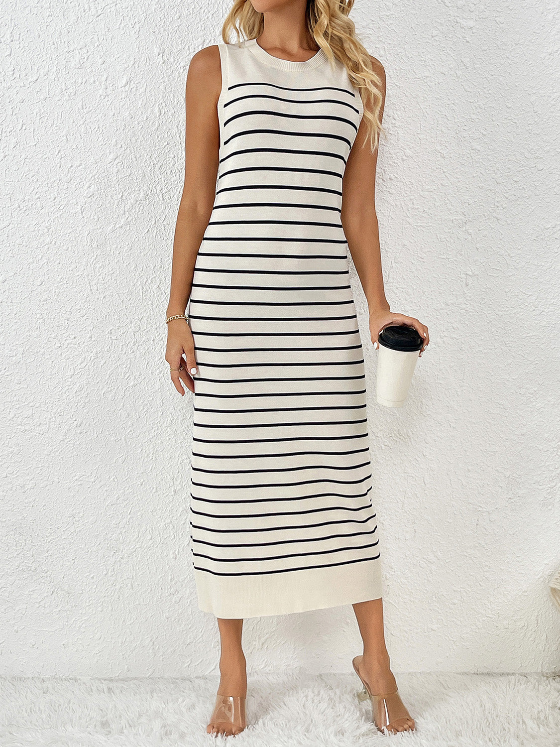 Round Neck Sleeve Midi Knit Dress -