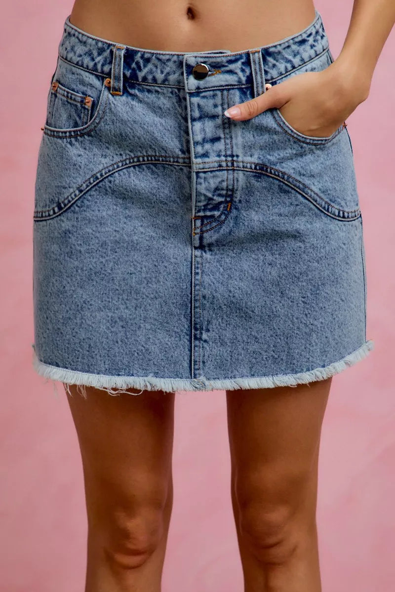 SO ME Washed Denim Floral Contrast Pockets Mini Skirt -
