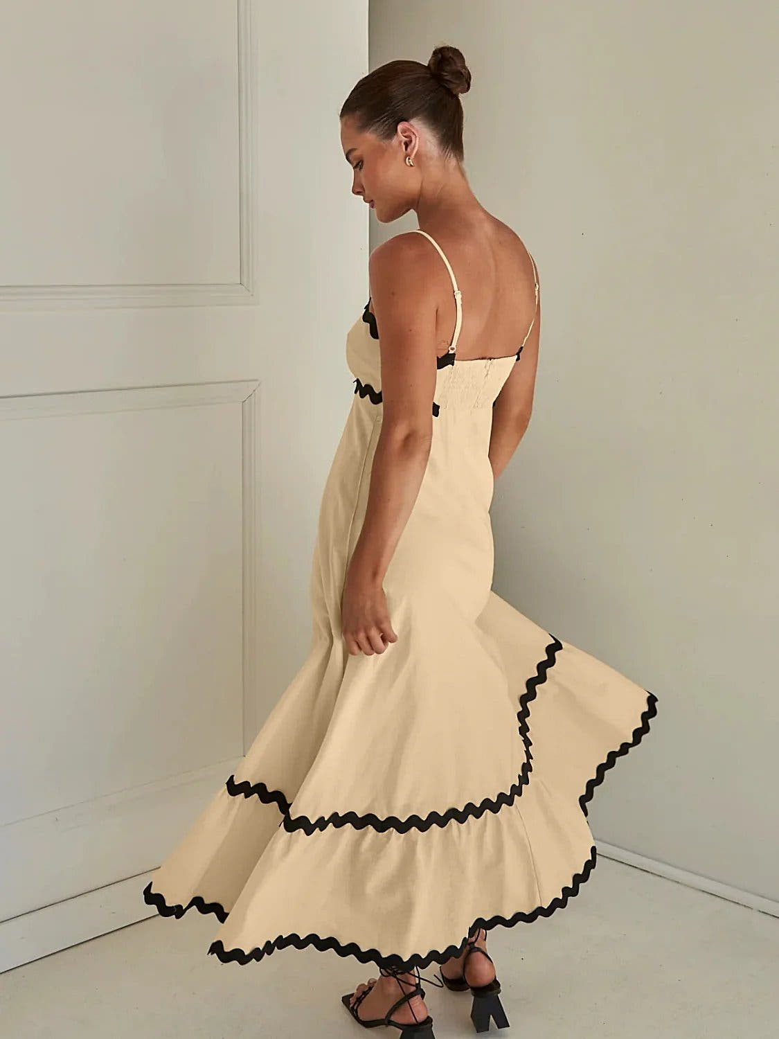 Elegant Spaghetti Strap Maxi Dress in Luxe Opaque Fabric – Perfect for Summer Events Trendsi