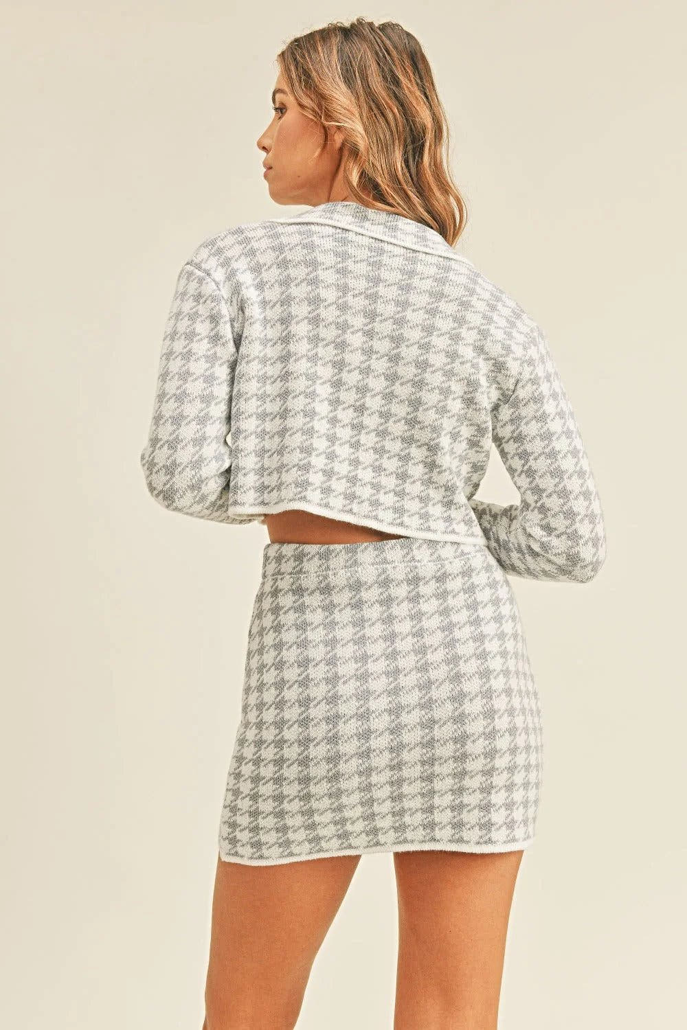 Chic Houndstooth Mini Skirt Set with Cropped Cardigan and Button Design Trendsi
