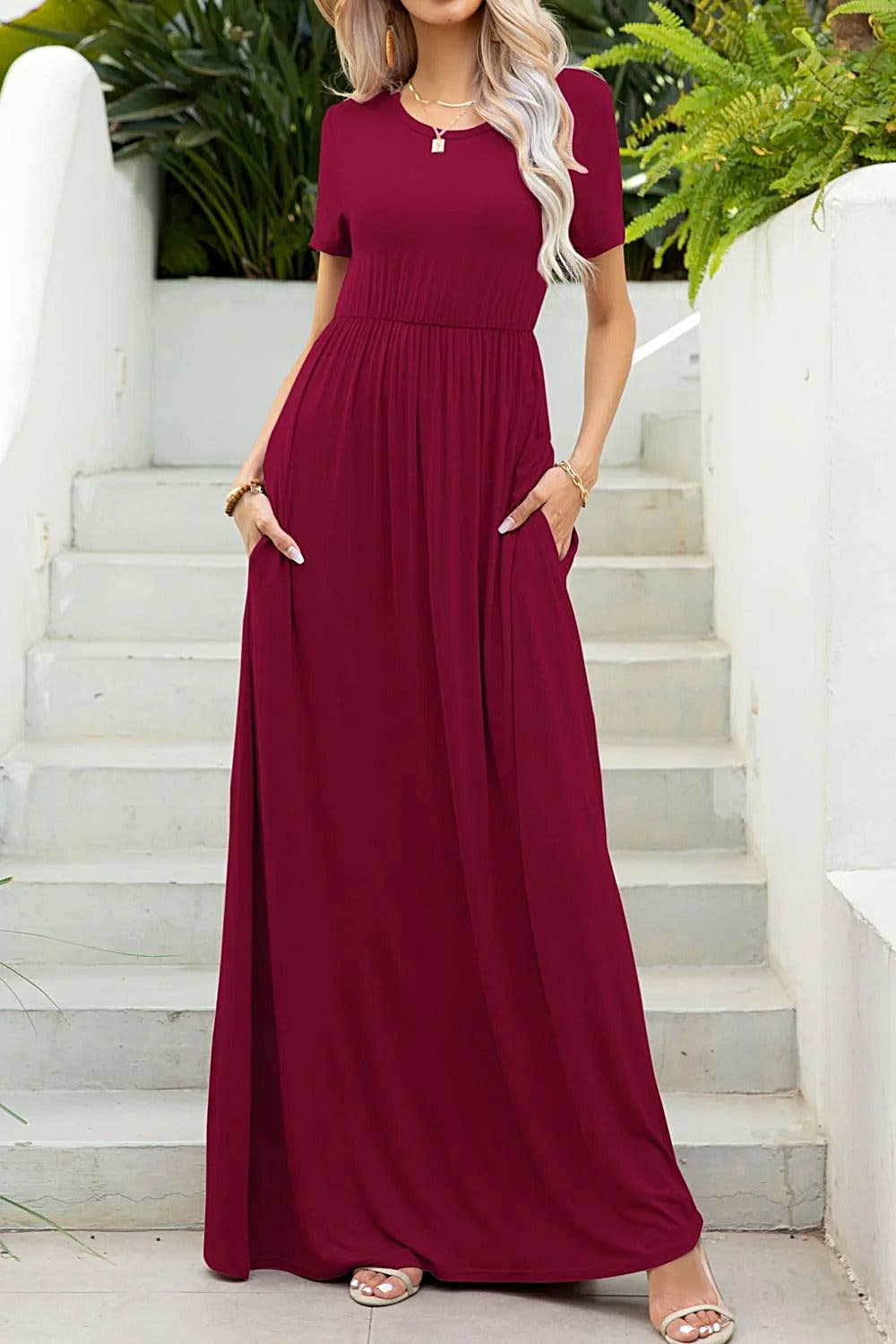 Luxury Round Neck Maxi Dress with Pockets, Highly Stretchy Casual Dress in Solid Colors Trendsi