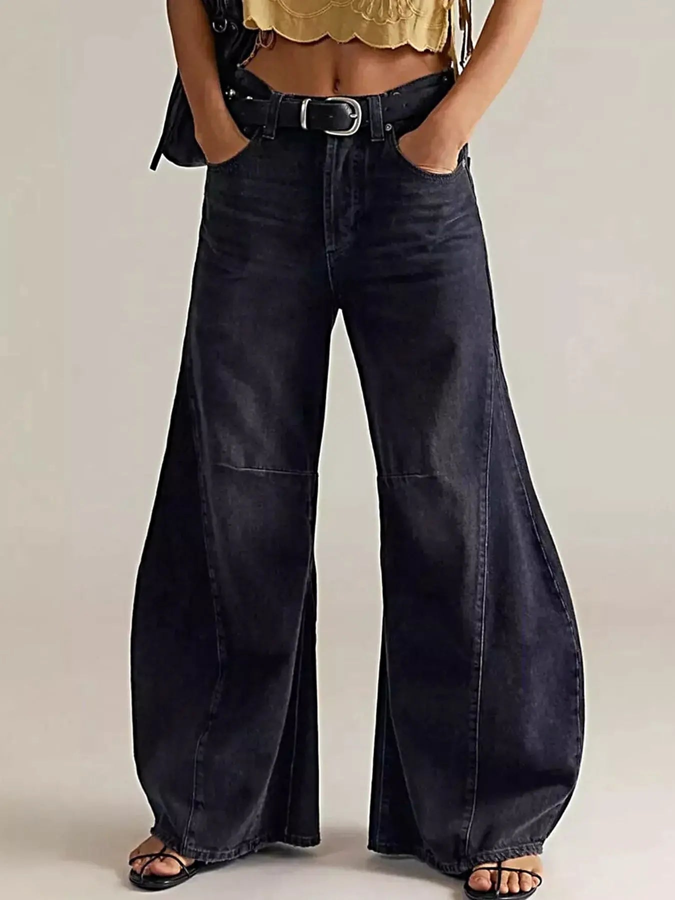 Washed Wide Leg Jeans -