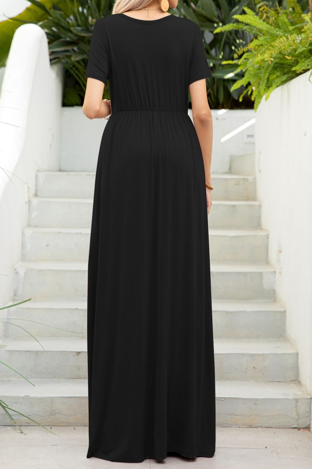 Luxury Round Neck Maxi Dress with Pockets, Highly Stretchy Casual Dress in Solid Colors Trendsi