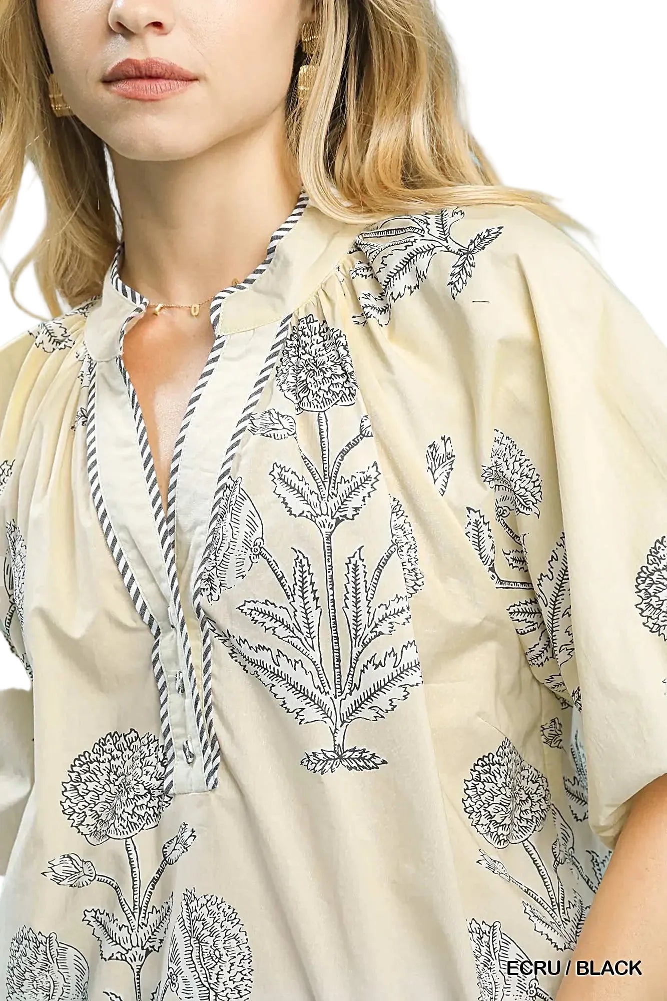 Umgee Floral Print V-Neck Top -