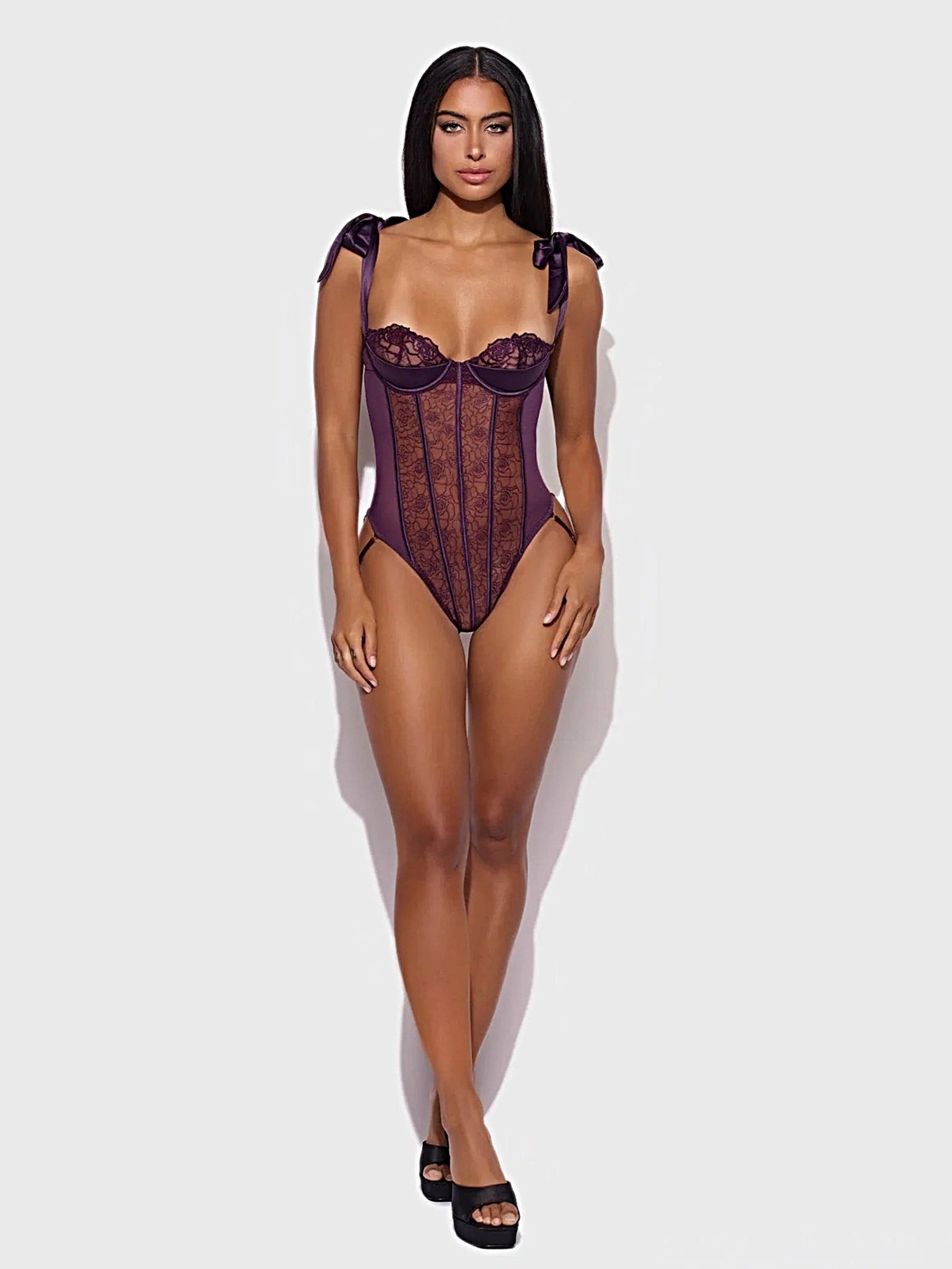 ROSALIE EMBROIDERED LACE TEDDY -