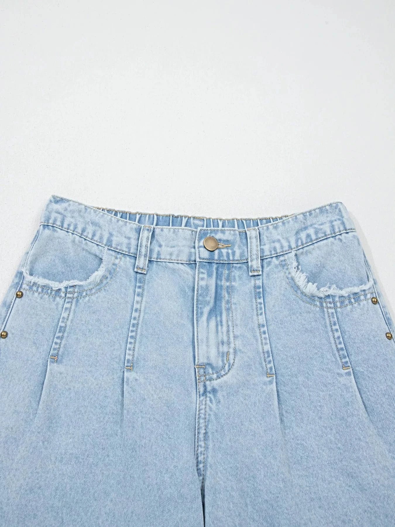 Studded Side Slit Leg Frayed Pocketed Wide Leg Jeans -