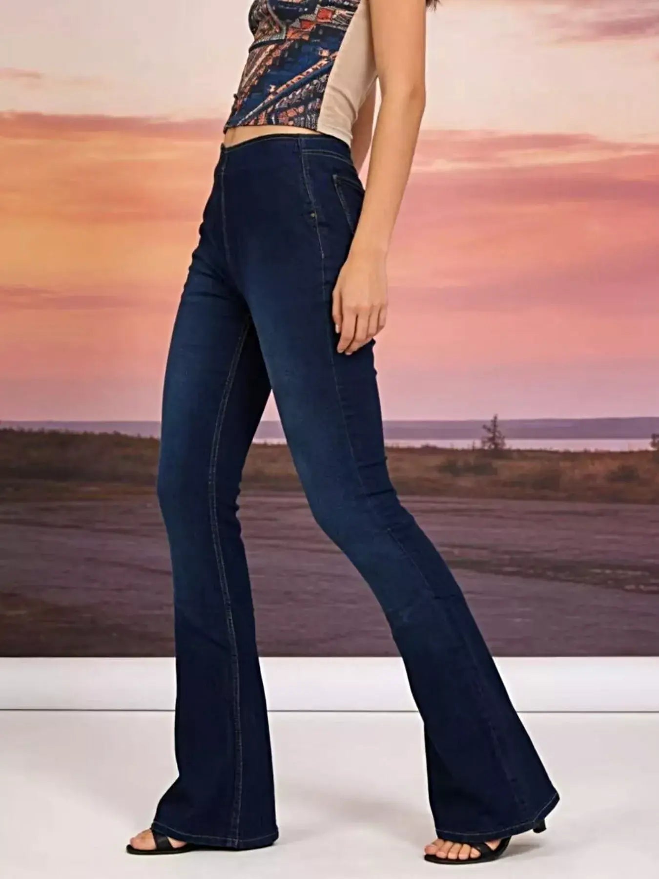 High-Waisted Flare Jeans -