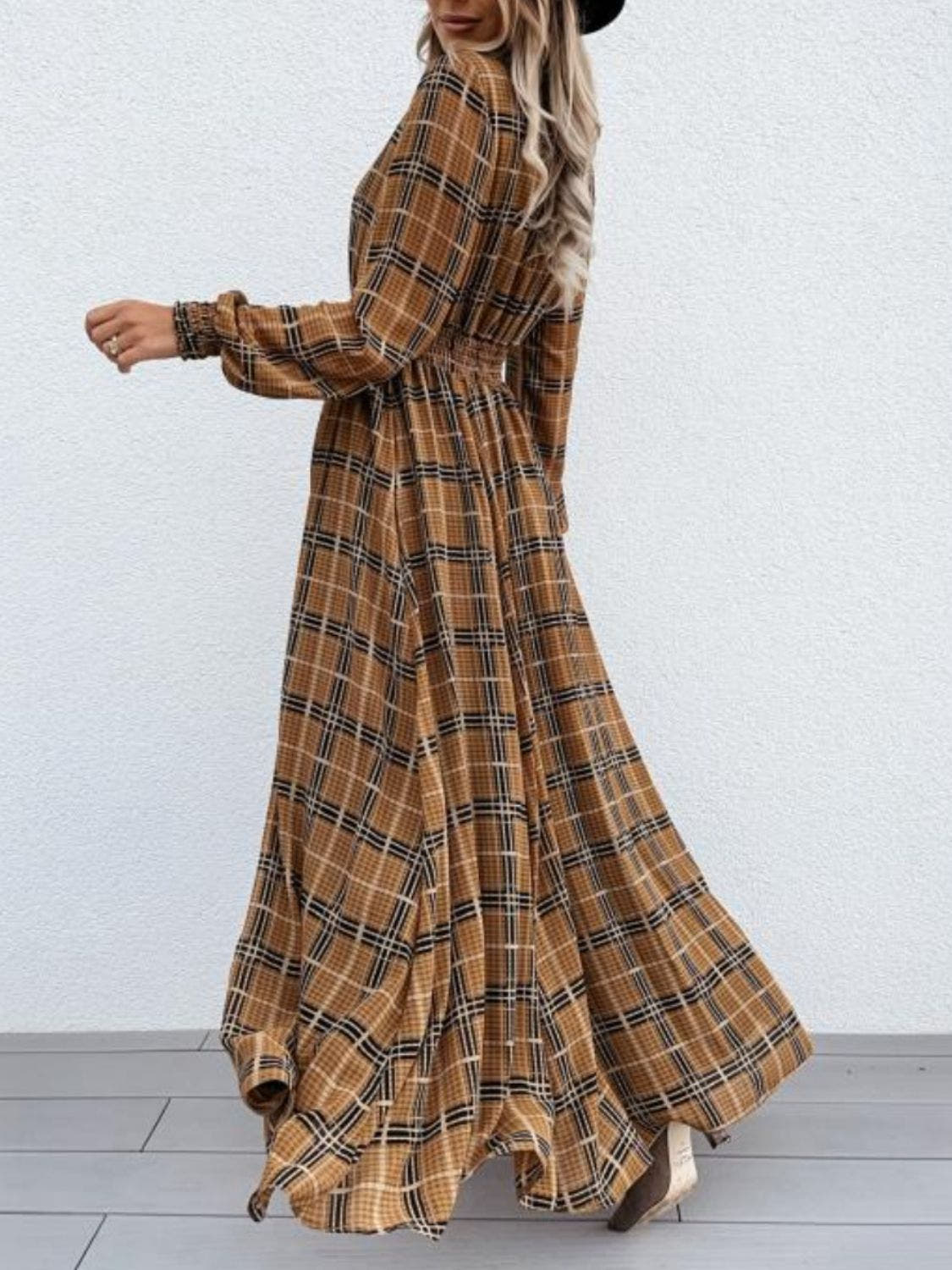 Elegant Plaid Maxi Dress with Slit and Tie Neck, Long Sleeve, 100% Polyester Trendsi