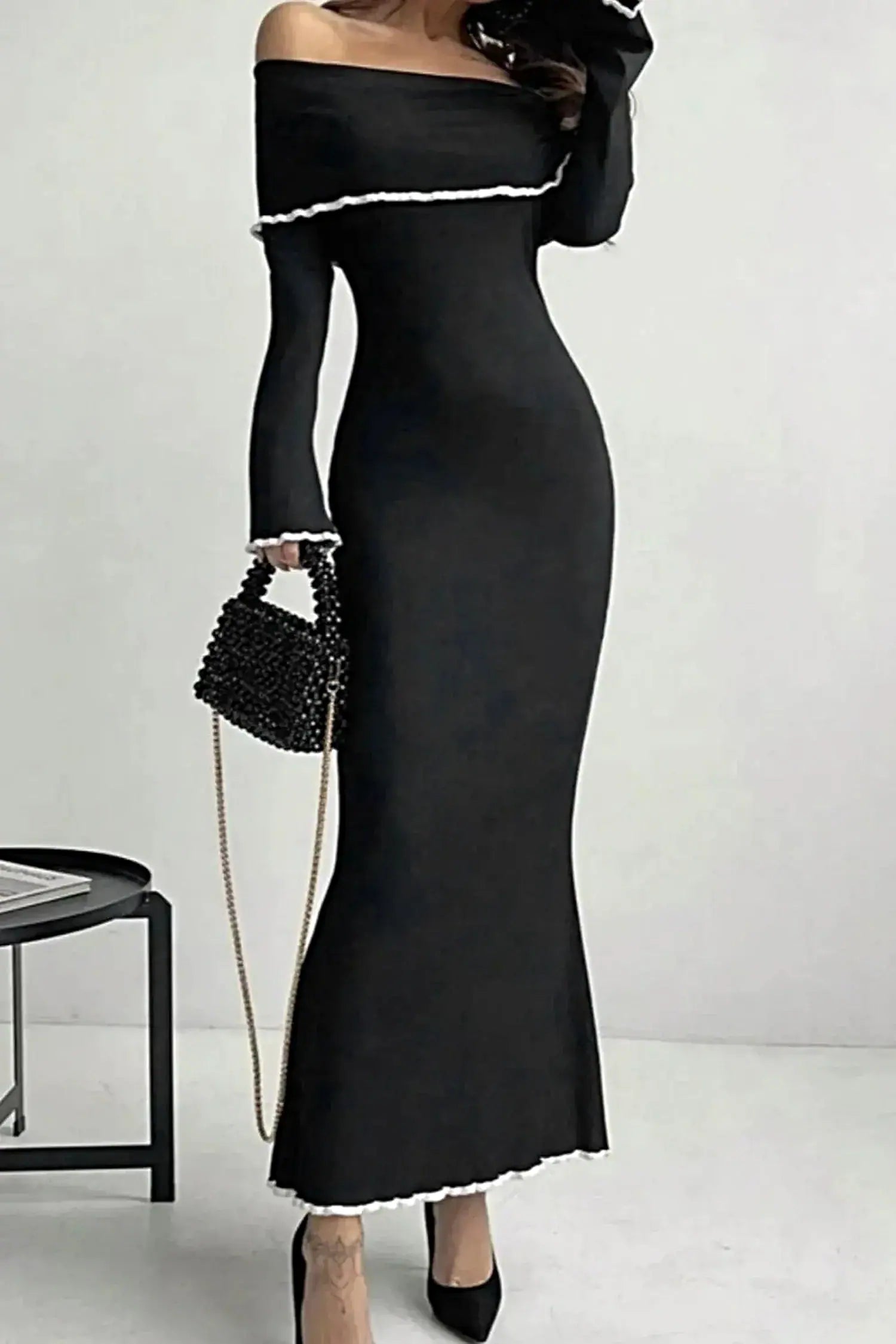 Contrast Trim Off-Shoulder Long Sleeve Maxi Sweater Dress -