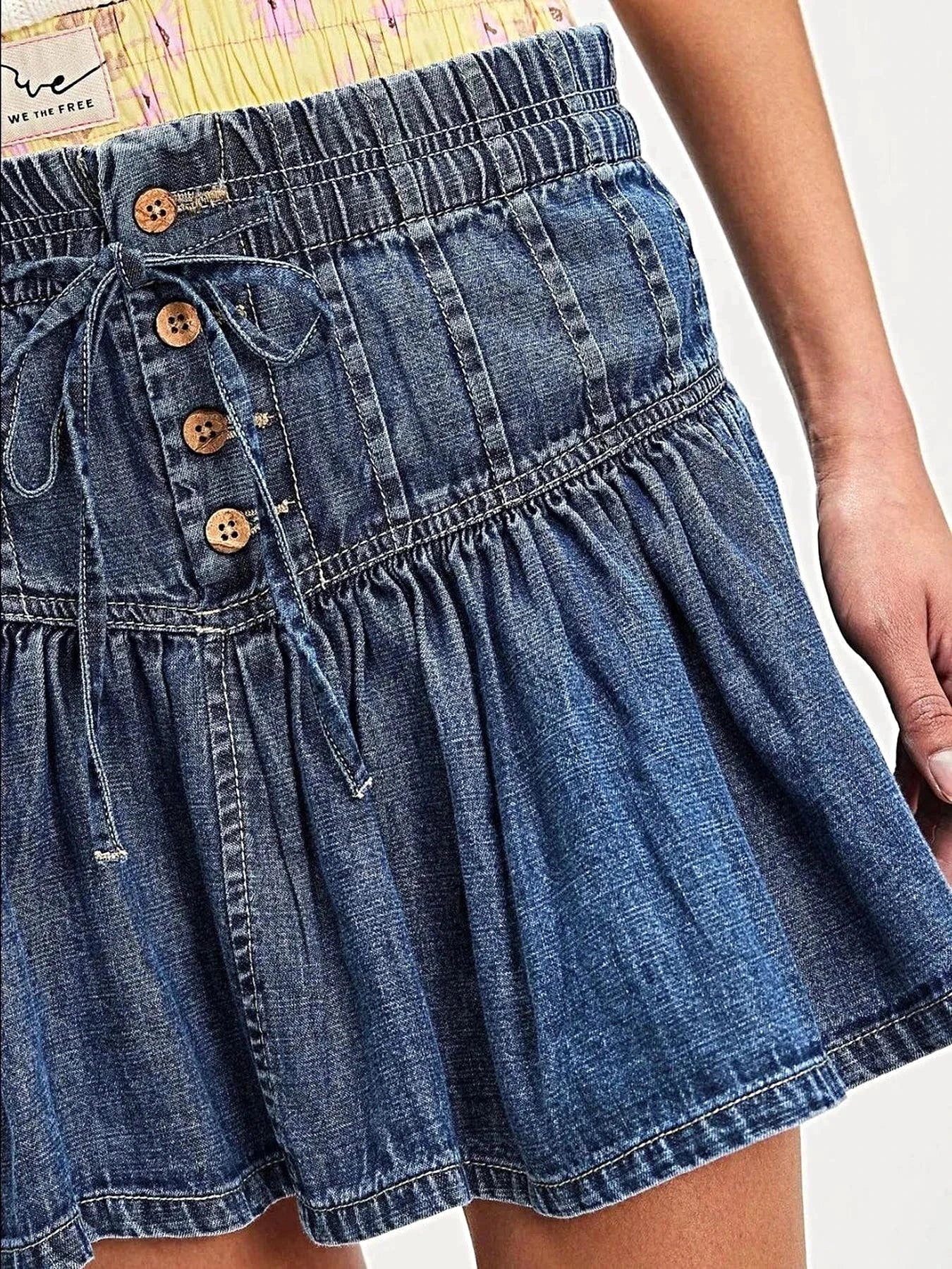 Buttoned Ruffled Mini Denim Skirt -