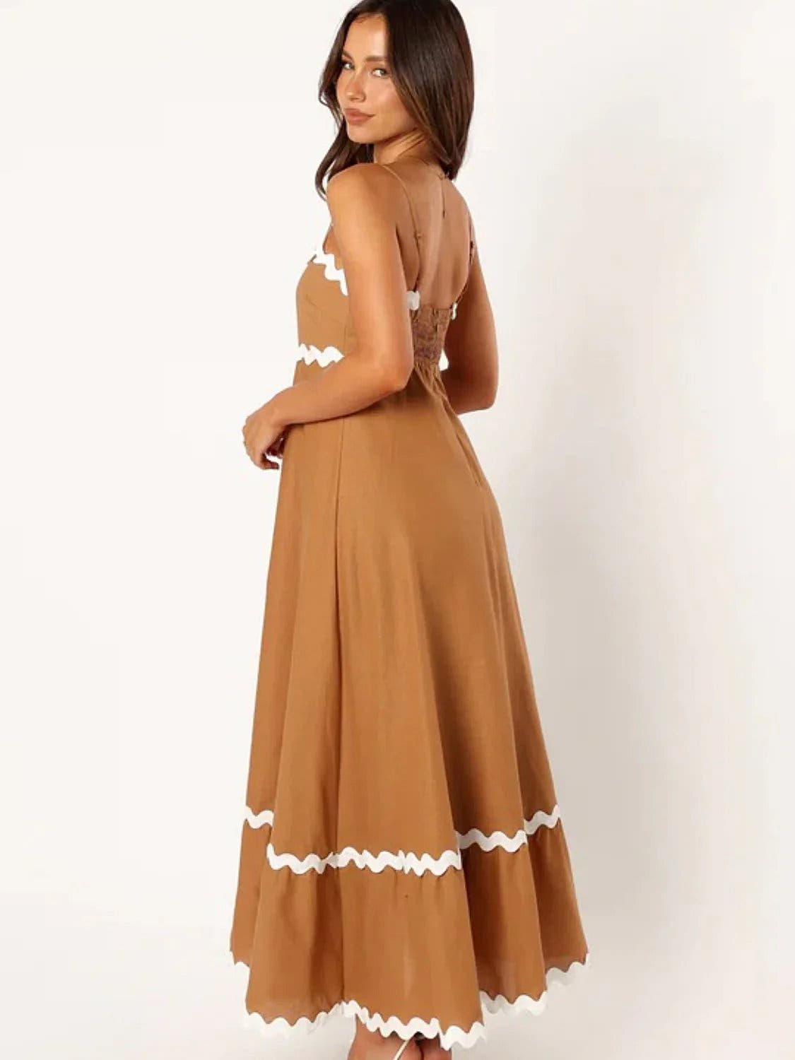 Elegant Spaghetti Strap Maxi Dress in Luxe Opaque Fabric – Perfect for Summer Events Trendsi