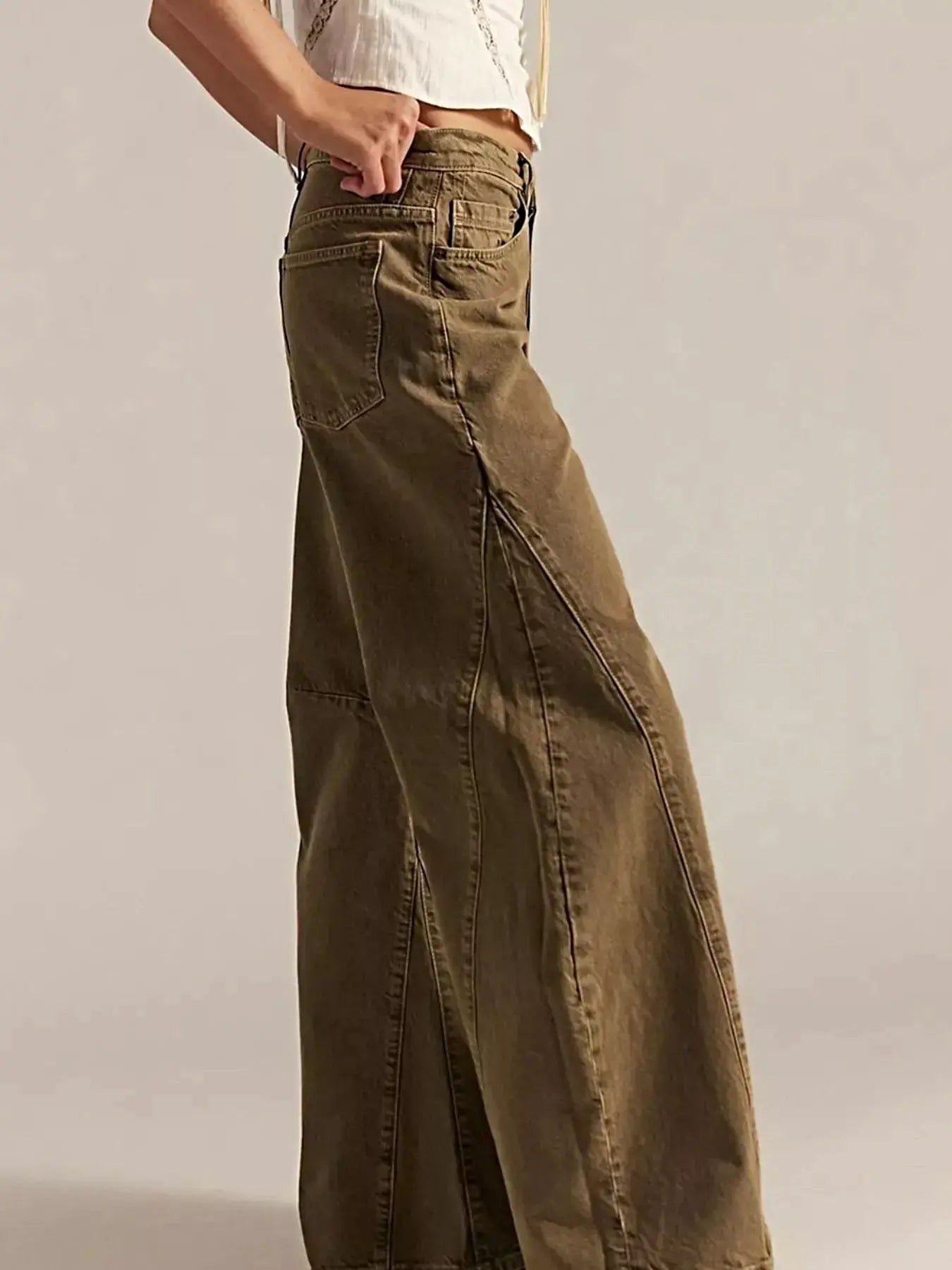 Washed Wide Leg Jeans -