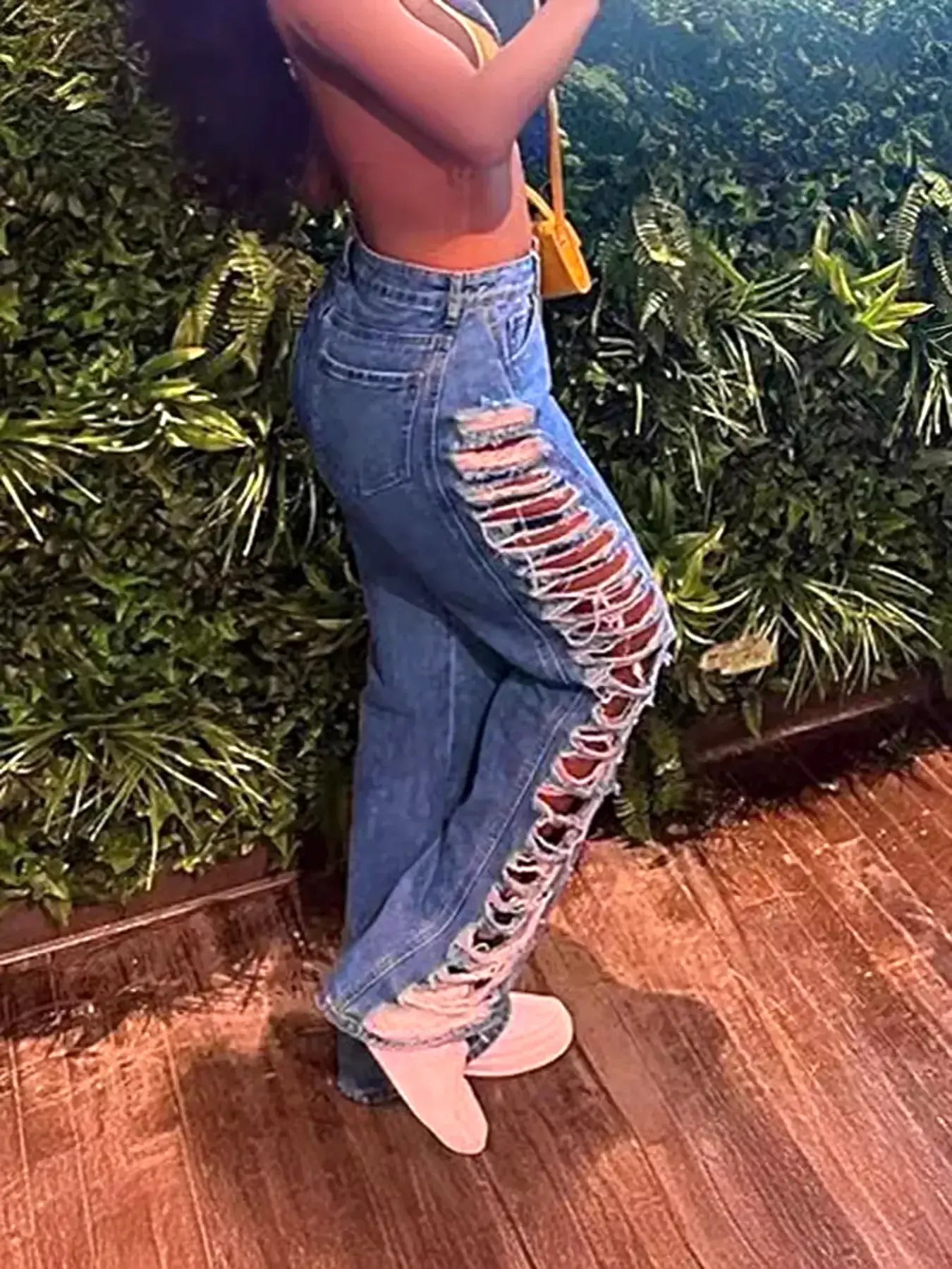 Side Distressed Jeans -