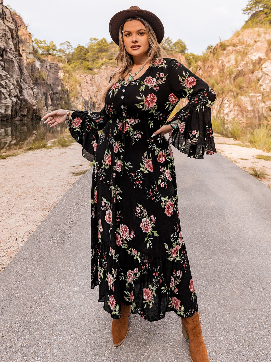 Elegant Plus Size Floral Dress with Flare Sleeves – Slightly Stretchy, Opaque Viscose Fabric Trendsi