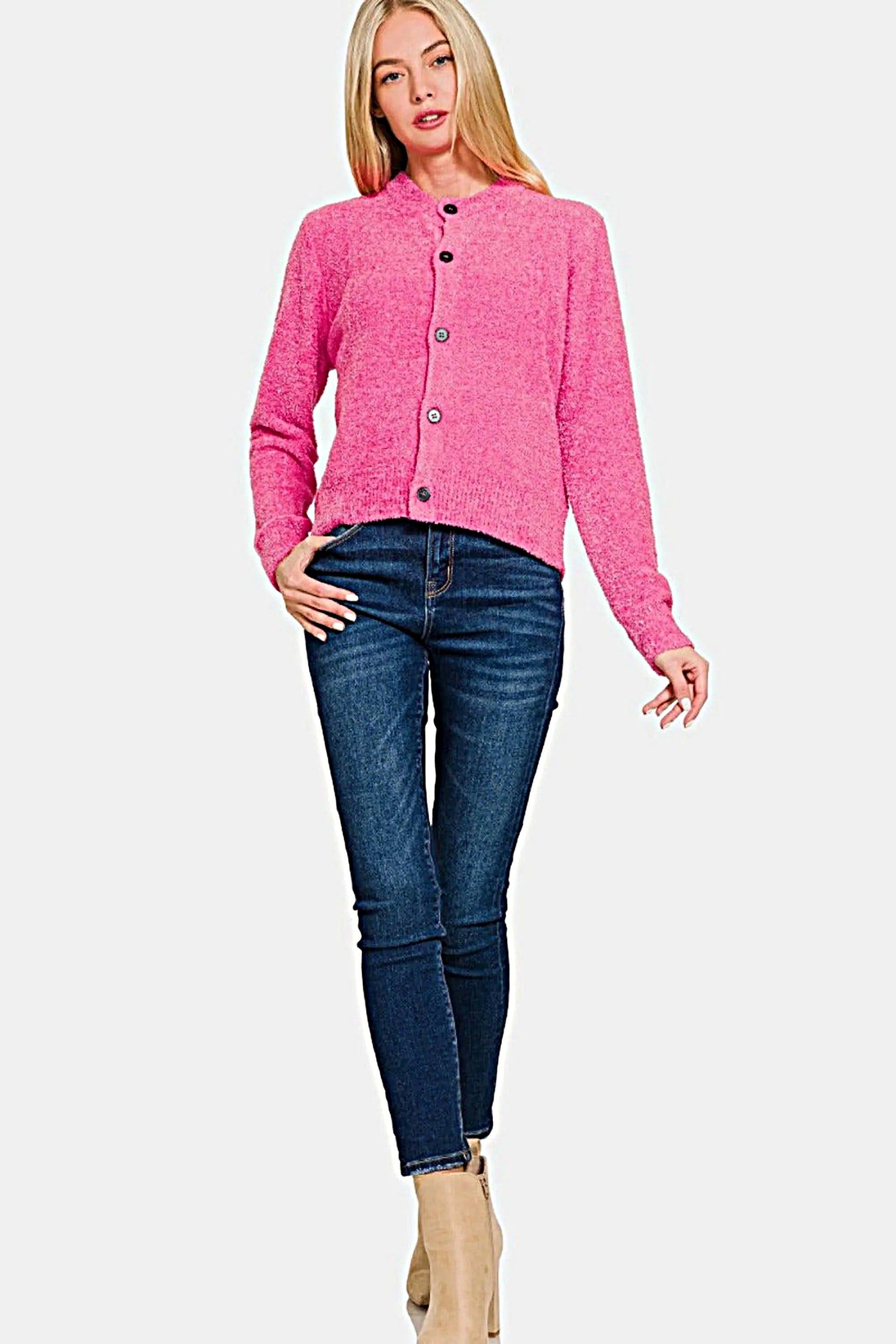 Elegant 3/4 Sleeve Button Down Cardigan - Timeless Knitted Sweater for All Occasions -