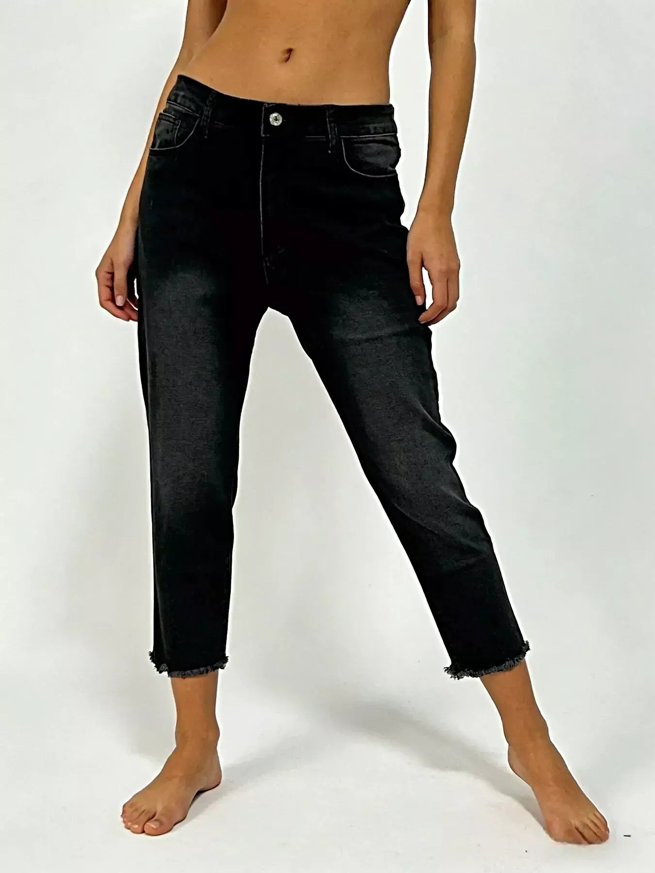 Raw Hem Capris Jeans -