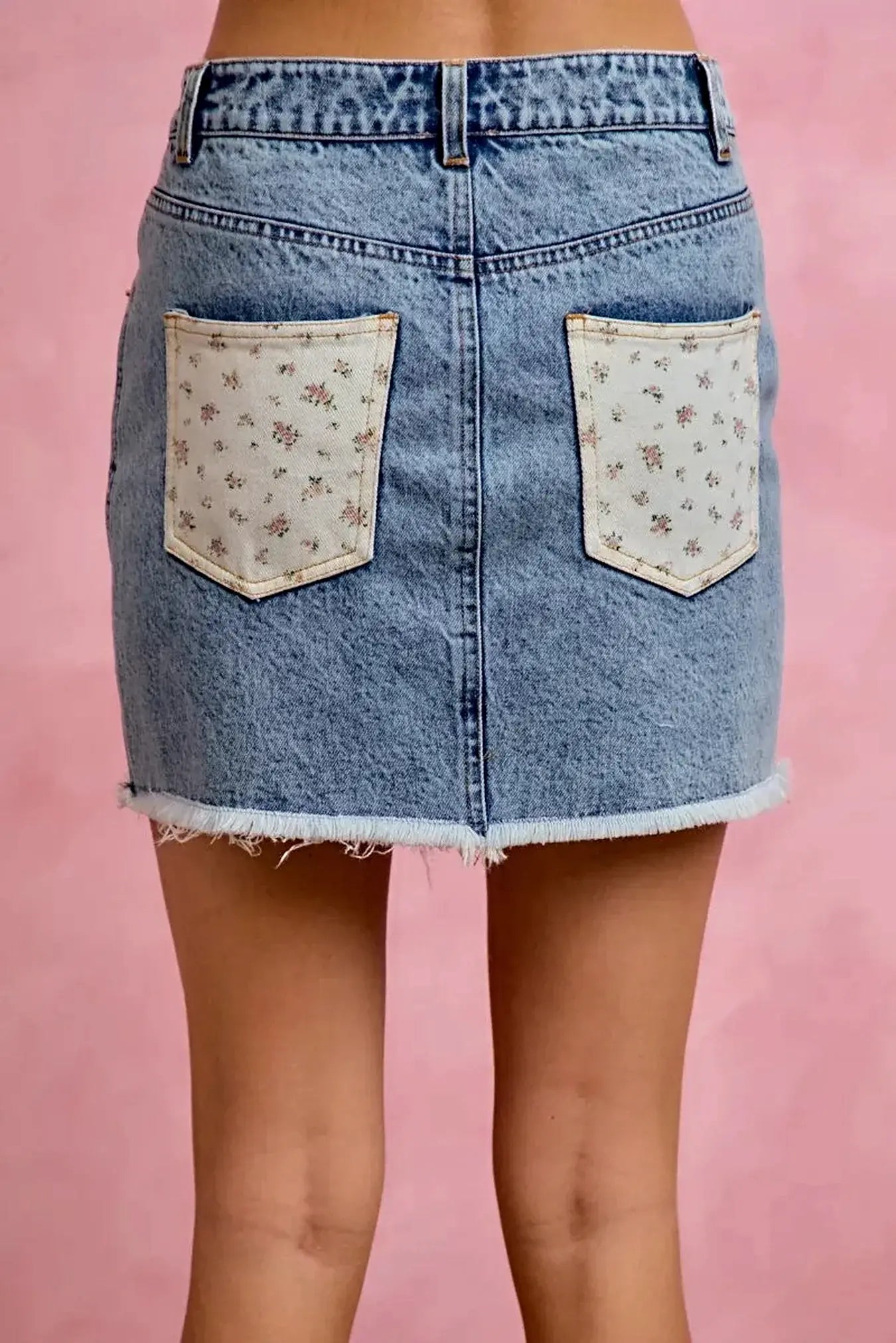 SO ME Washed Denim Floral Contrast Pockets Mini Skirt -