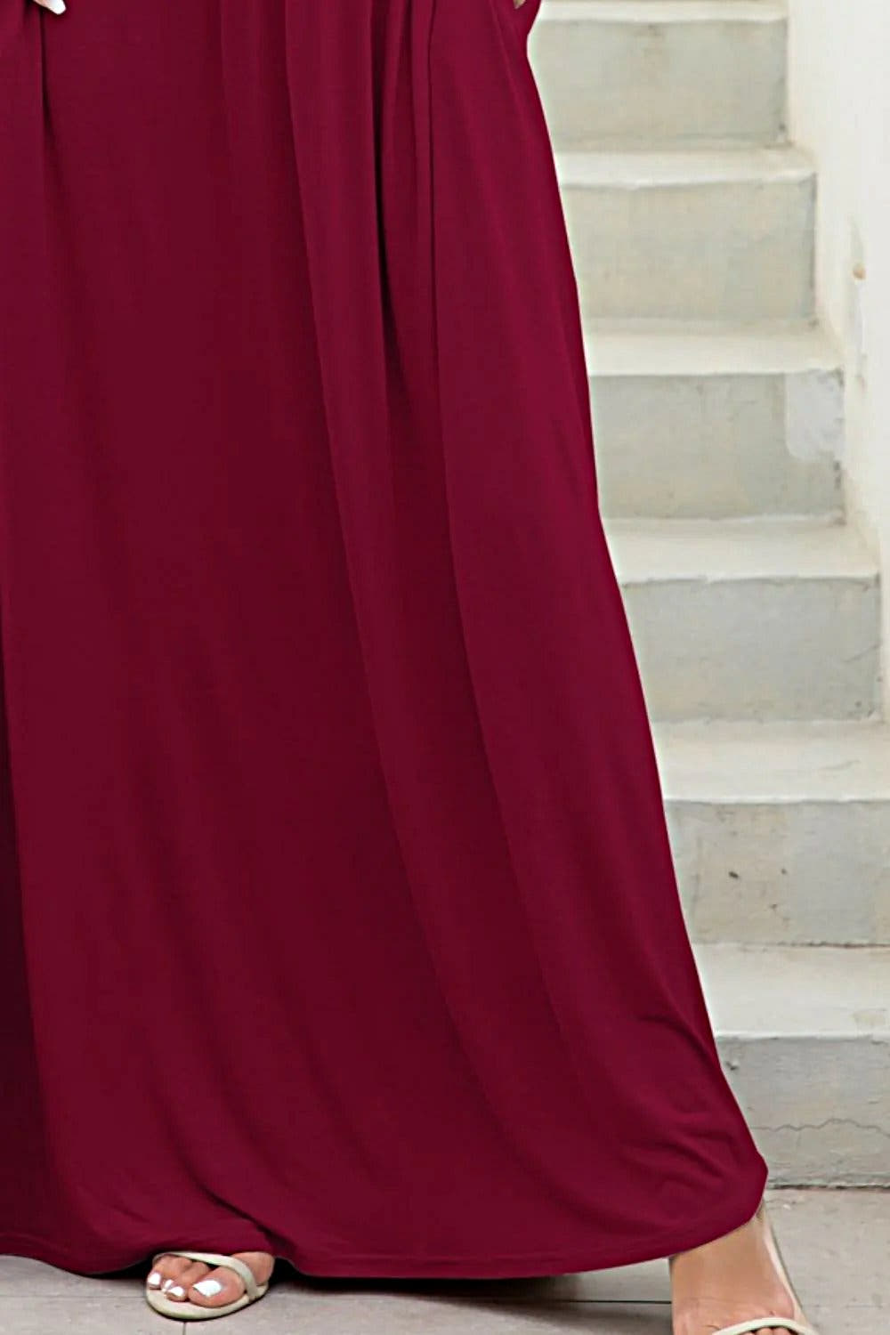 Luxury Round Neck Maxi Dress with Pockets, Highly Stretchy Casual Dress in Solid Colors Trendsi