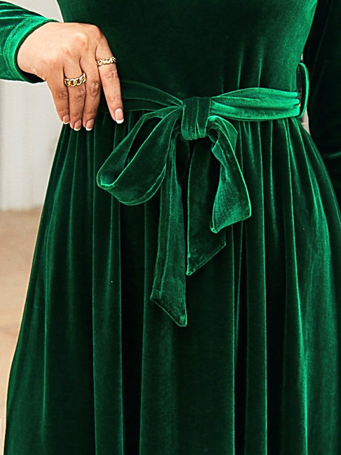 Elegant Tie Front Long Sleeve Maxi Dress in Opaque Polyester – Comfortable and Stylish Trendsi