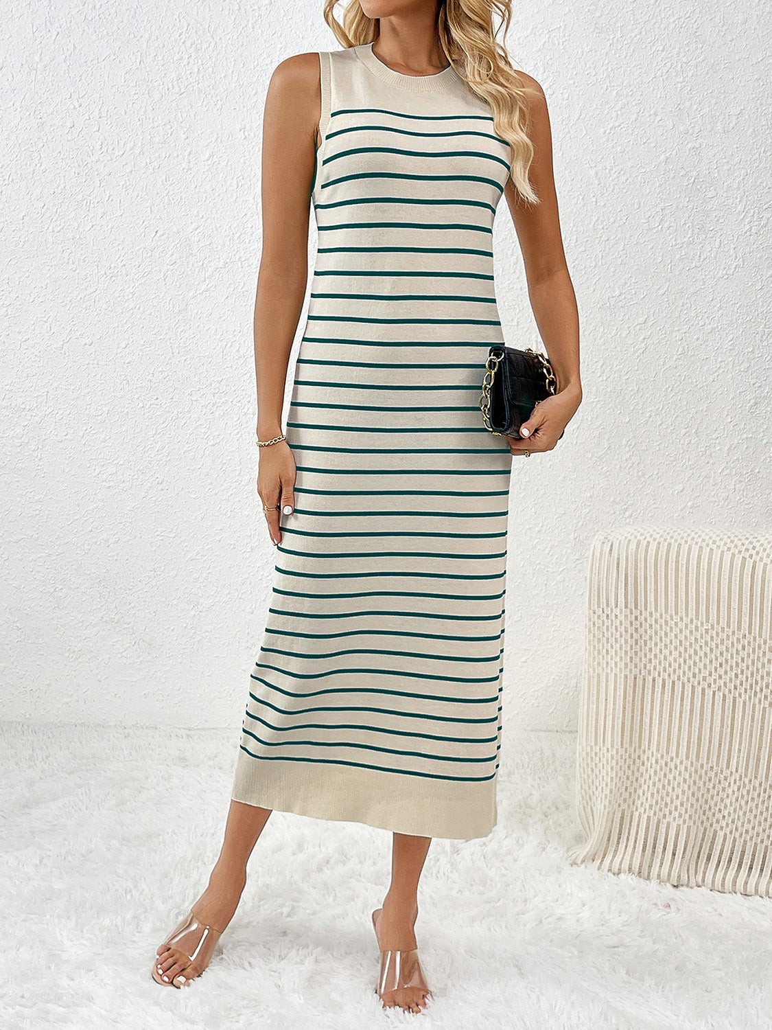 Round Neck Sleeve Midi Knit Dress -