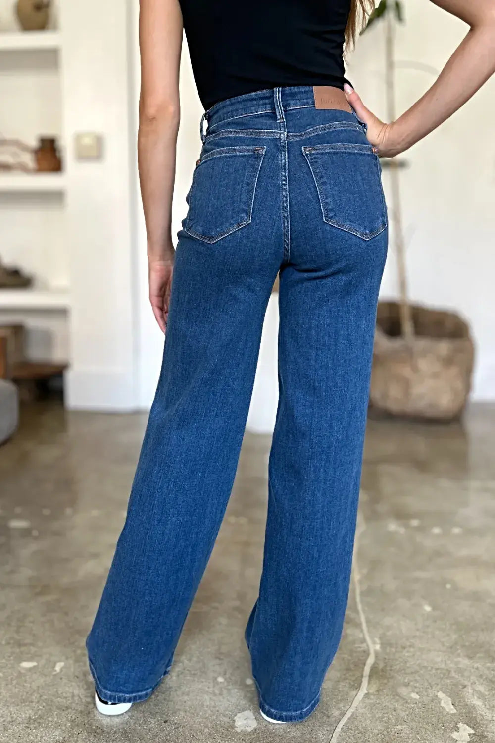 Judy Blue Full Size High Rise Straight Jeans -
