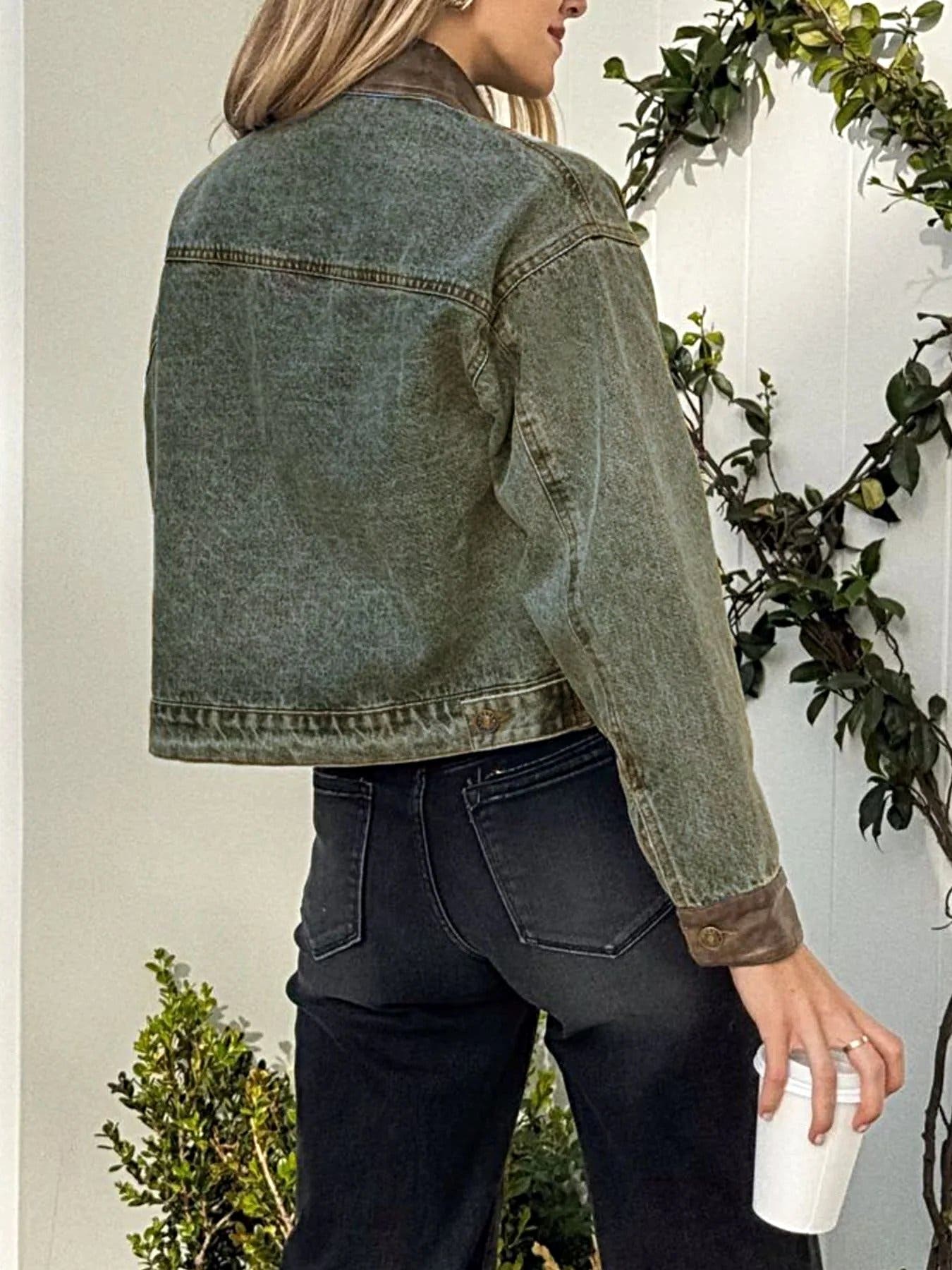 Button Up Chest Pockets Denim Jacket -