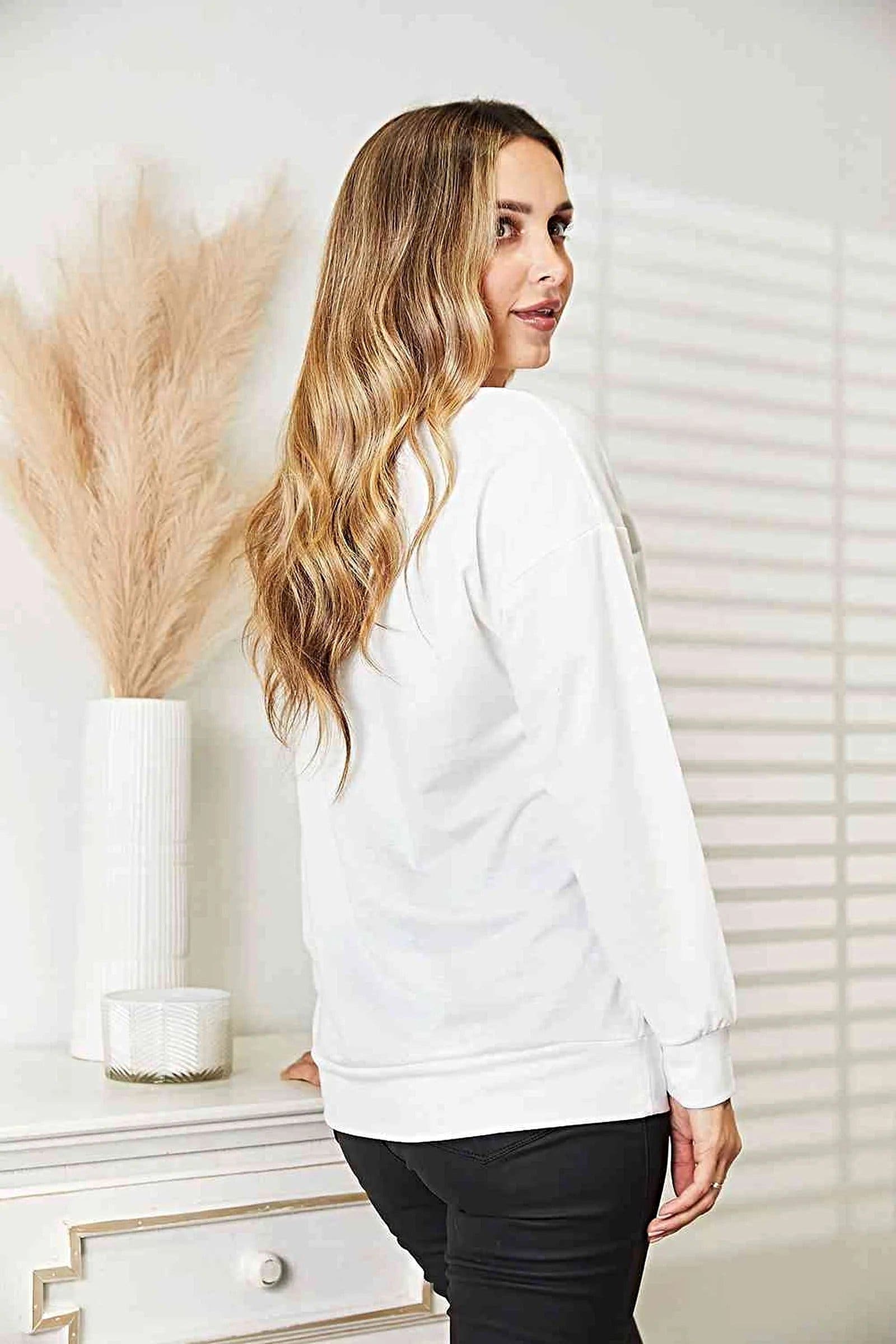 Trendy Graphic Sweatshirt Women with Dropped Shoulder & Round Neck - Casual Comfort Trendsi