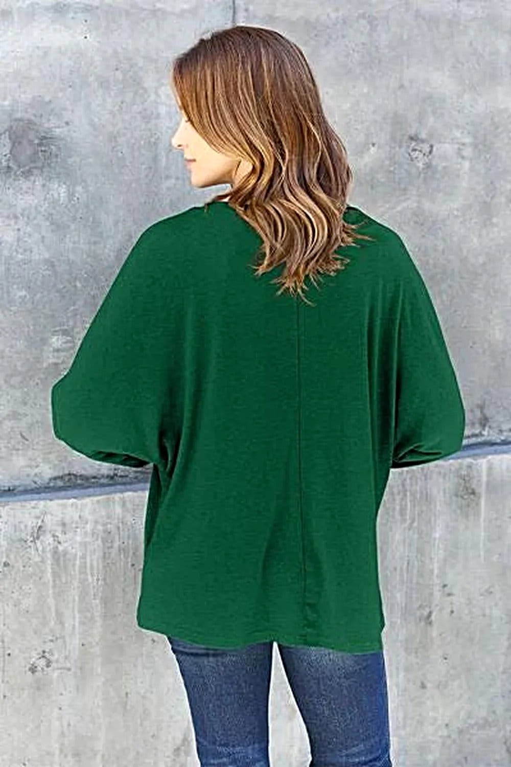 Elegant Basic Round Neck Shirt - Full Size Long Sleeve T-Shirt for Effortless Style Trendsi