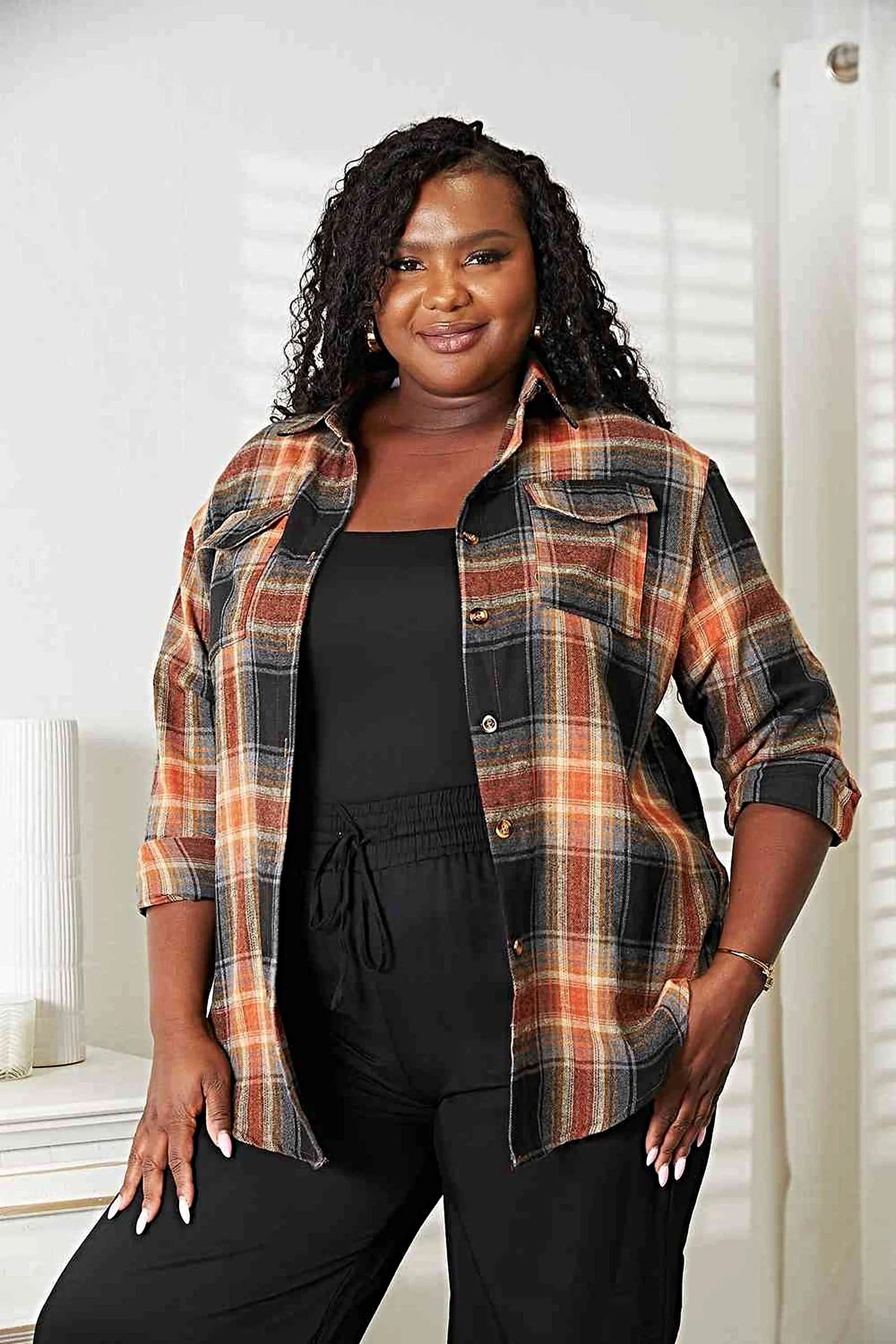 Chic 100% Polyester Plaid Dropped Shoulder Shirt with Collared Neckline and Relaxed Fit Trendsi
