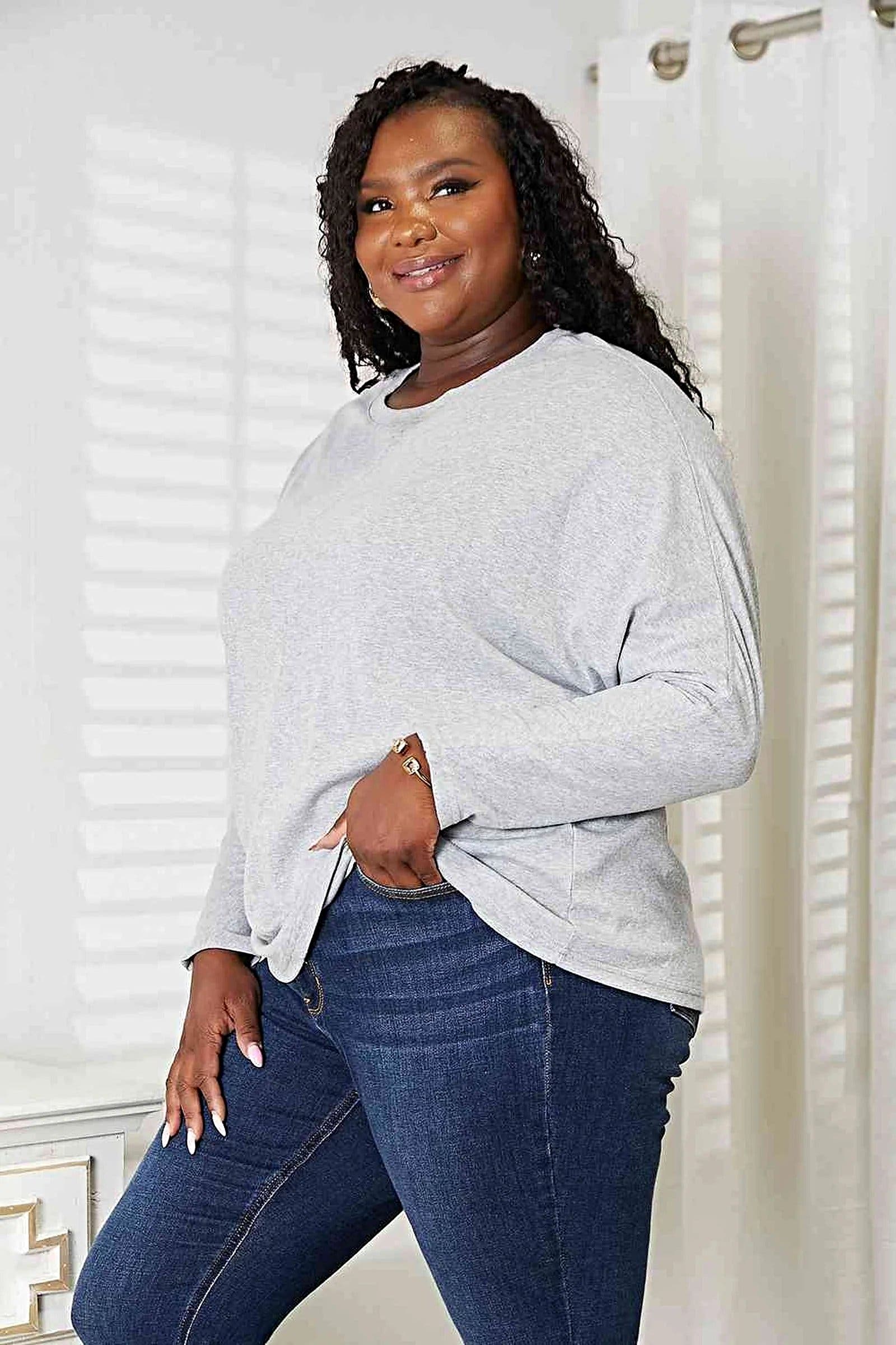 Sophisticated Round Neck Long Sleeve Shirt with Seam Detail – Versatile Basic Top Trendsi