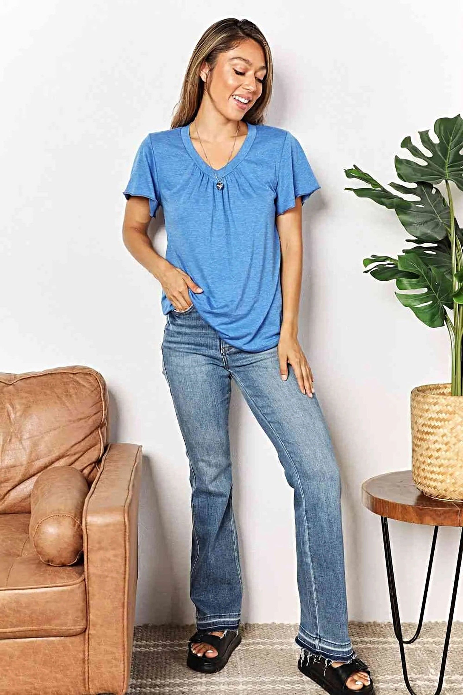 Stylish Ruched V-Neck T-Shirt with Flutter Sleeves - Chic Everyday Essential Trendsi