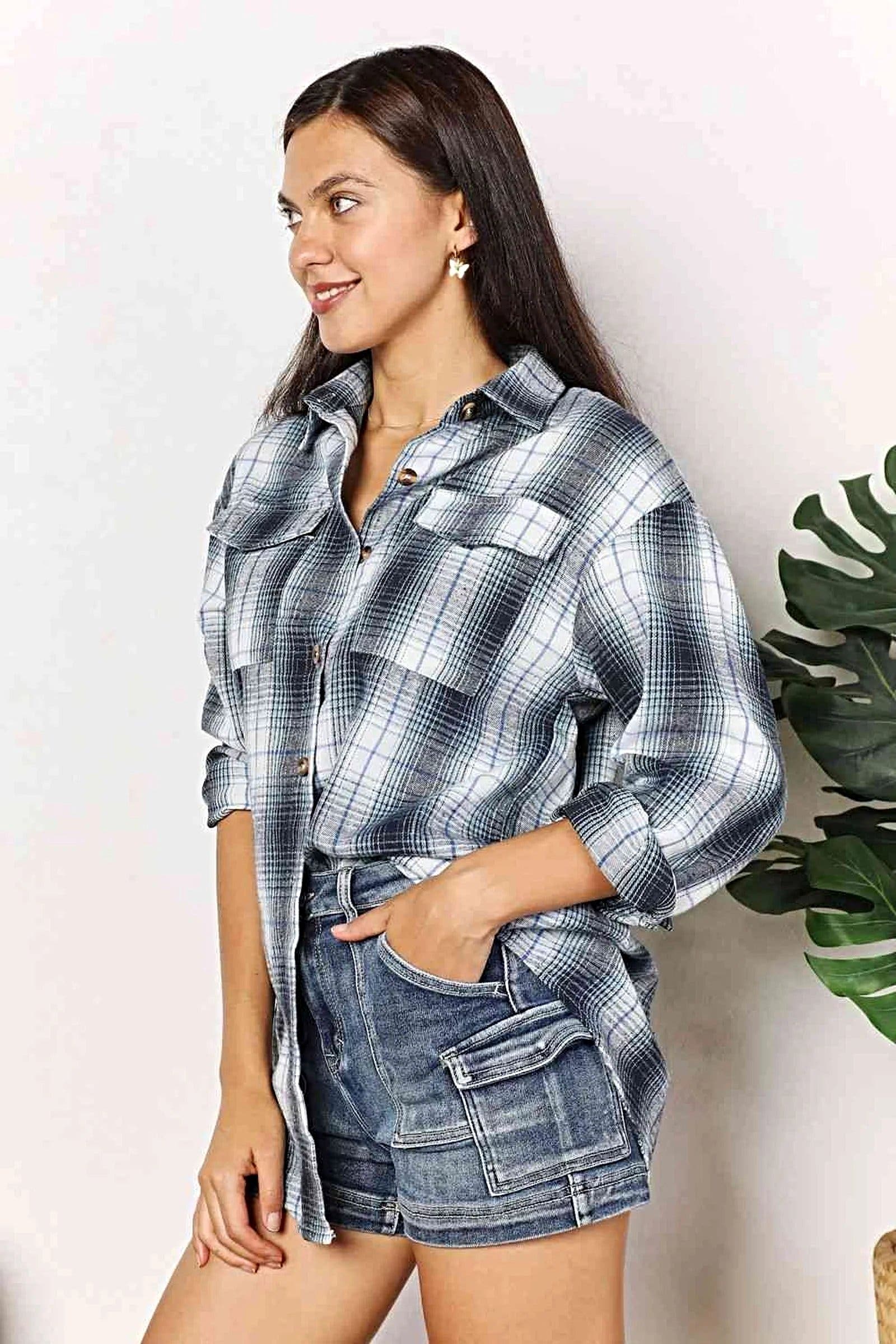Chic 100% Polyester Plaid Dropped Shoulder Shirt with Collared Neckline and Relaxed Fit Trendsi