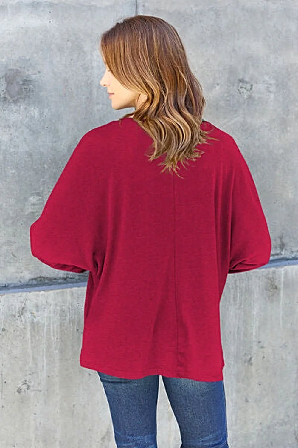 Elegant Basic Round Neck Shirt - Full Size Long Sleeve T-Shirt for Effortless Style Trendsi