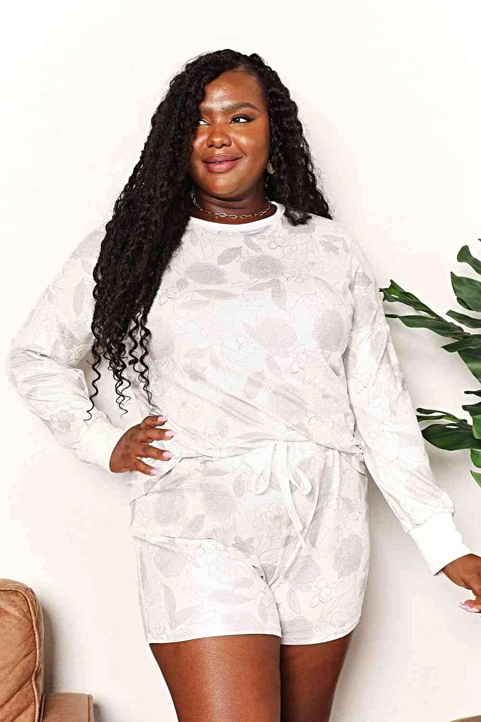 Floral Loungewear Set - Chic 2-Piece Long Sleeve Top & Shorts - Plus Sizes Available Trendsi