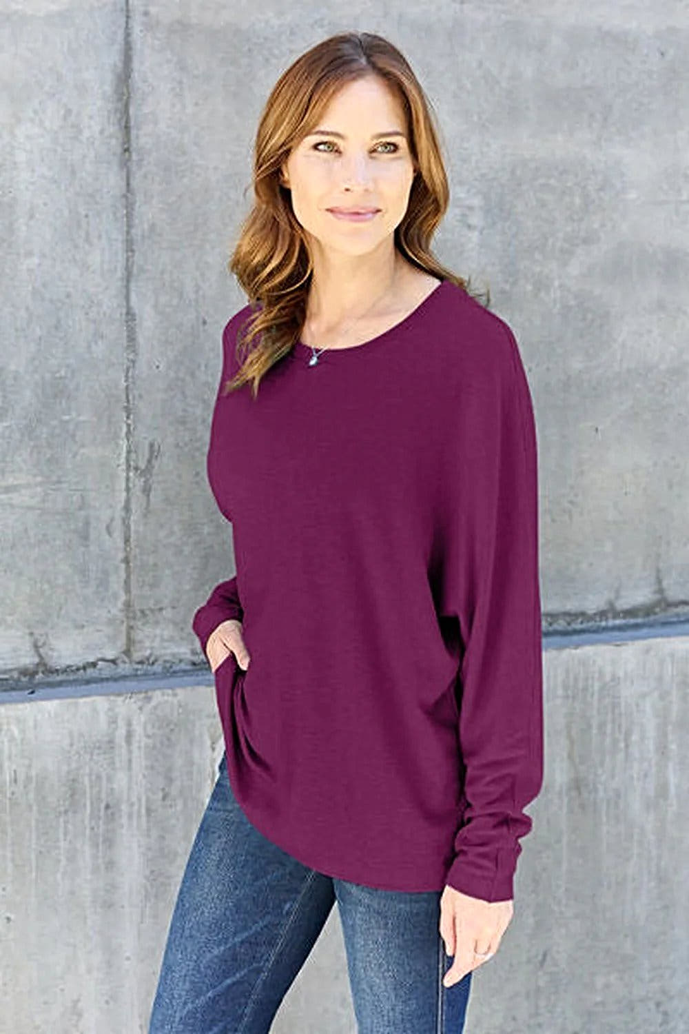 Elegant Basic Round Neck Shirt - Full Size Long Sleeve T-Shirt for Effortless Style Trendsi