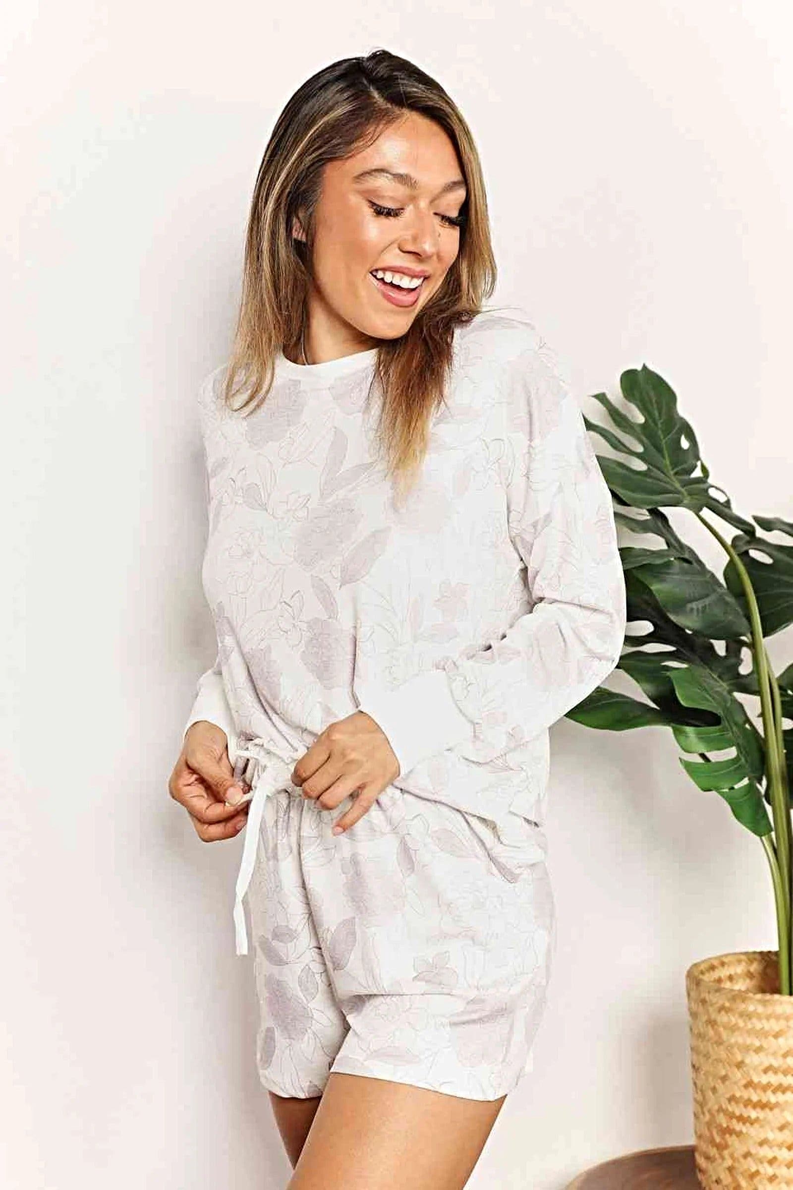Floral Loungewear Set - Chic 2-Piece Long Sleeve Top & Shorts - Plus Sizes Available Trendsi