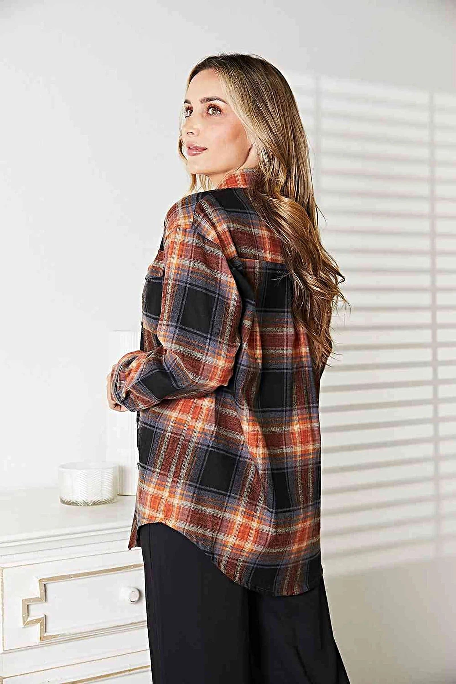 Chic 100% Polyester Plaid Dropped Shoulder Shirt with Collared Neckline and Relaxed Fit Trendsi