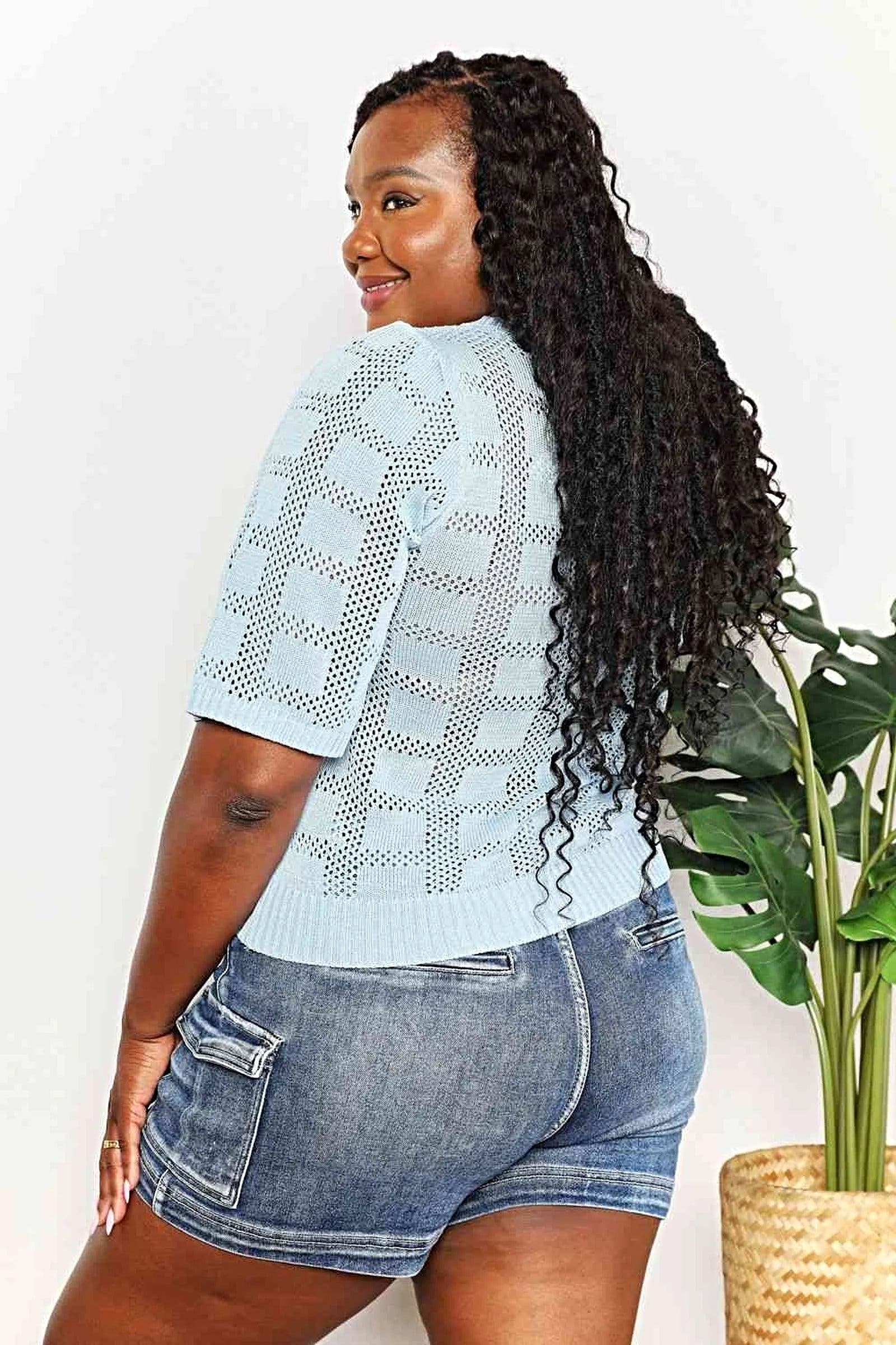 Chic Ribbed Knit Top with Round Neckline and Half Sleeves for Effortless Style Trendsi