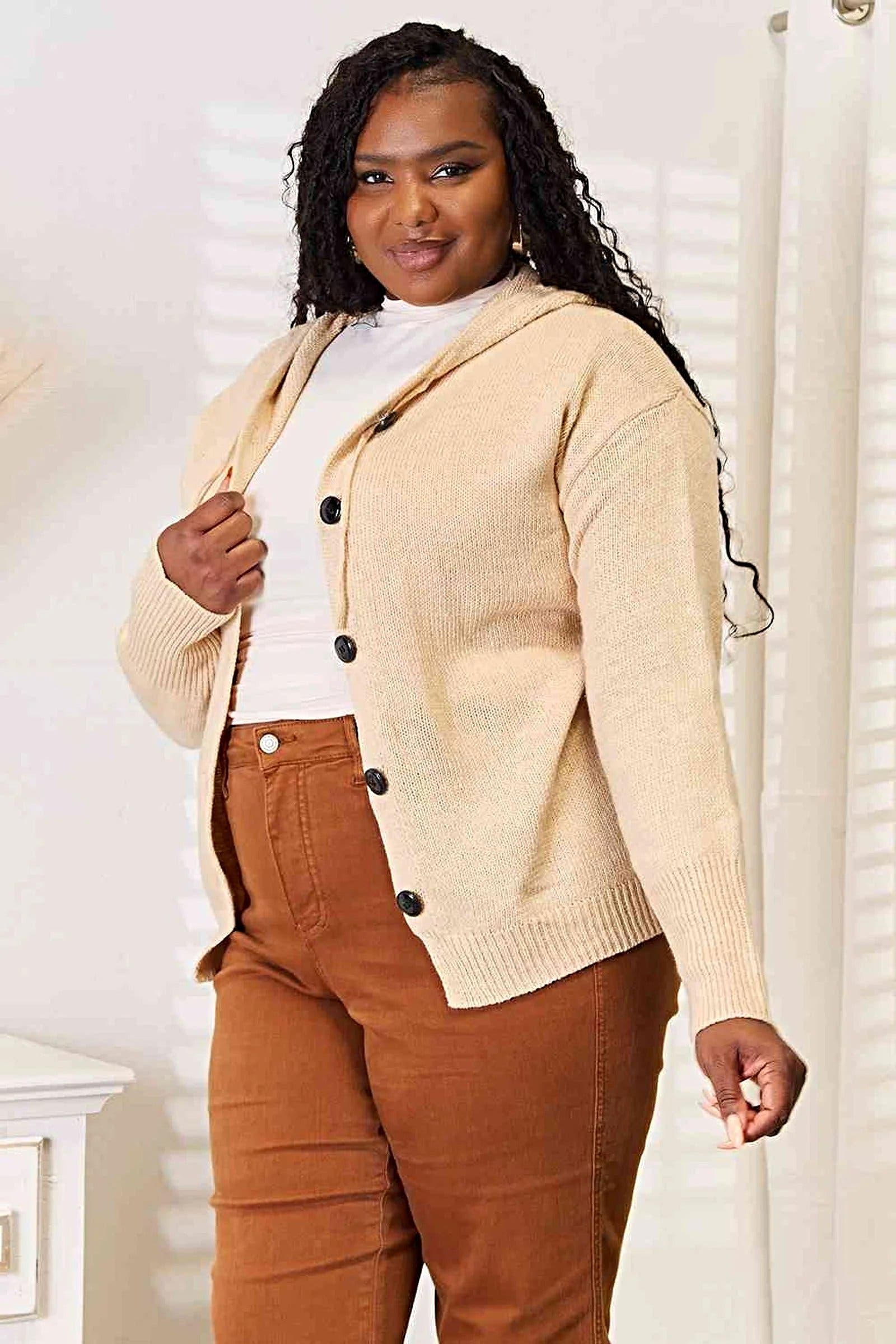 Stylish Woven Right Long Sleeve Hooded Sweater with Button-Down Design for Cozy Comfort Trendsi