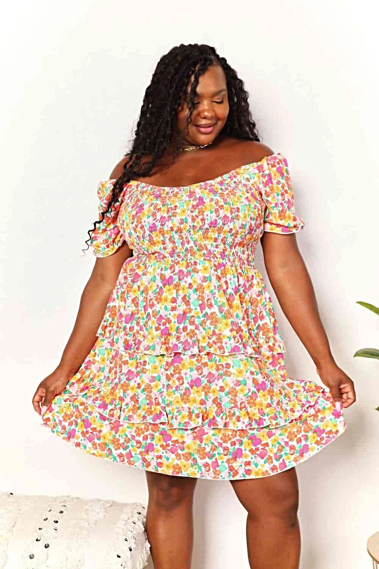 Smocked Sweetheart Dress with Flounce Sleeves - Floral Mini Dress for Effortless Elegance Trendsi