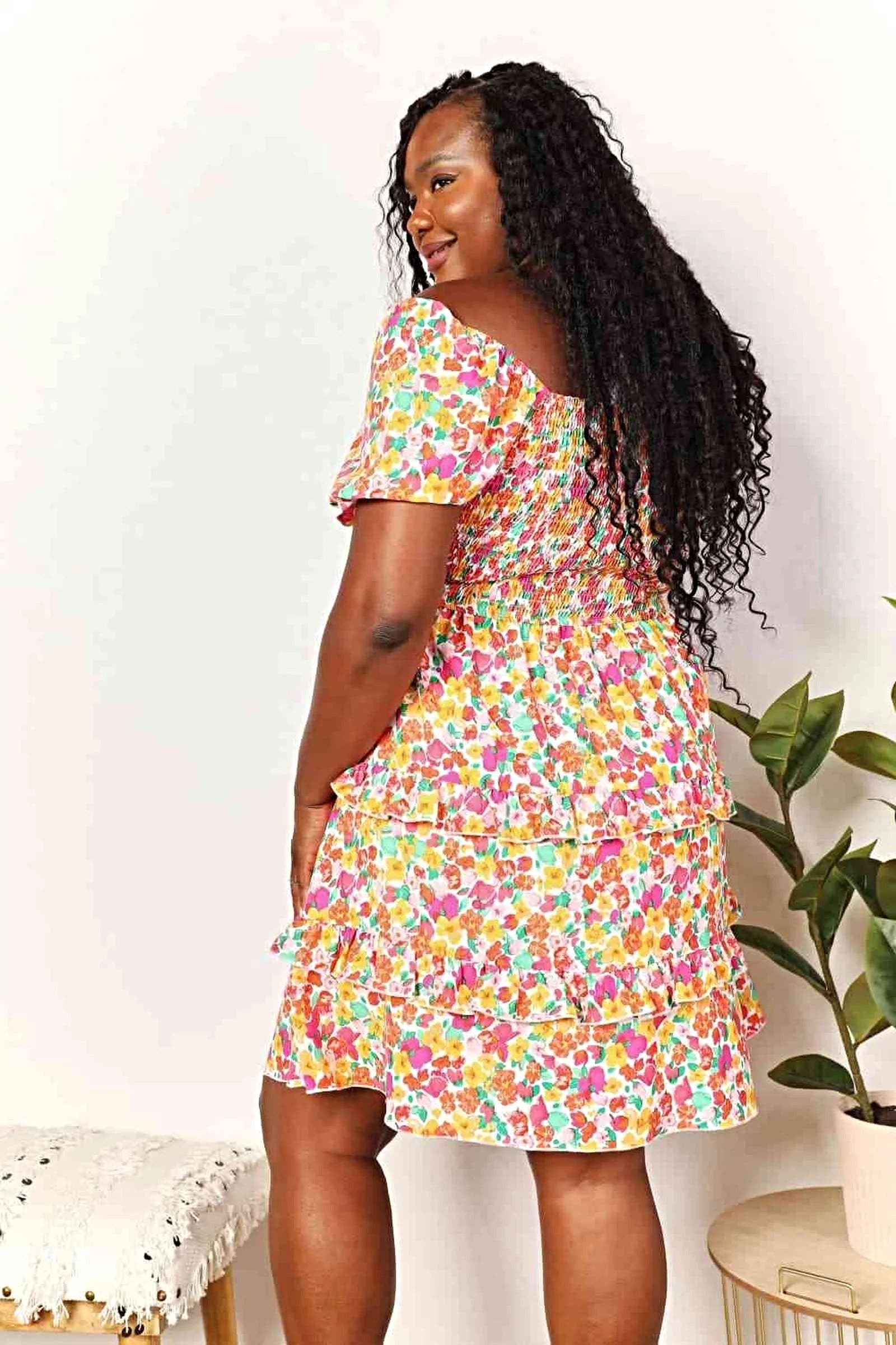 Smocked Sweetheart Dress with Flounce Sleeves - Floral Mini Dress for Effortless Elegance Trendsi