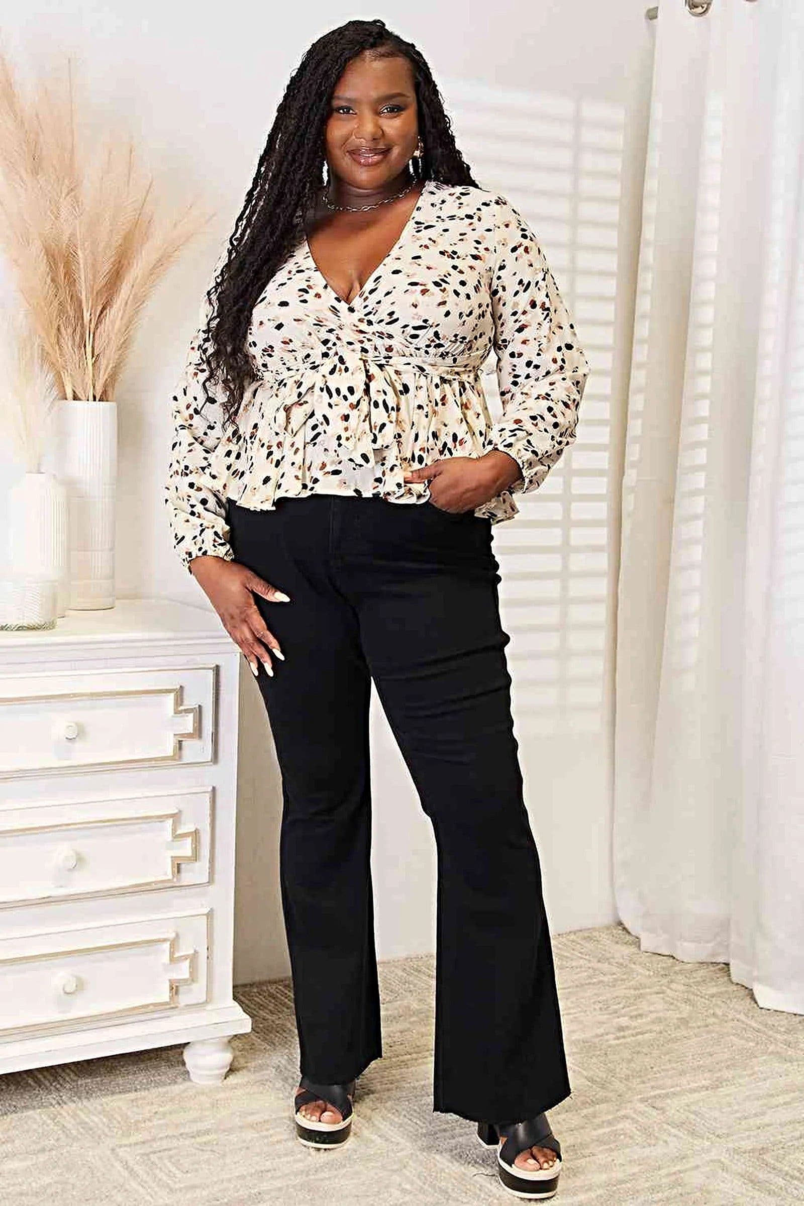 Vibrant Tied Plunge Peplum Blouse for an Elegant and Feminine Look - 100% Polyester Trendsi