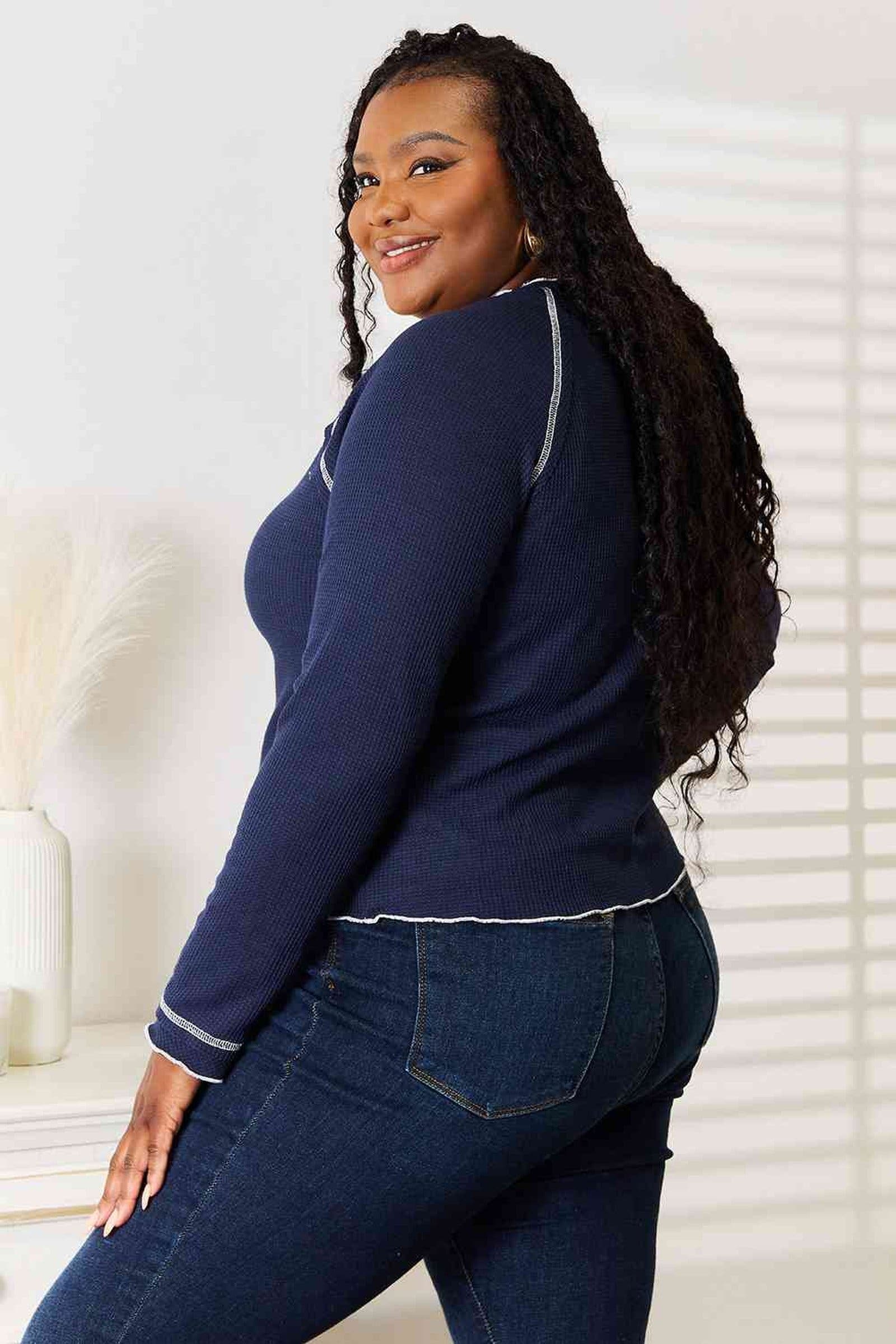 Luxury Casual Round Neck Shirt With Long Raglan Sleeves - Comfortable & Versatile Staple Top Trendsi